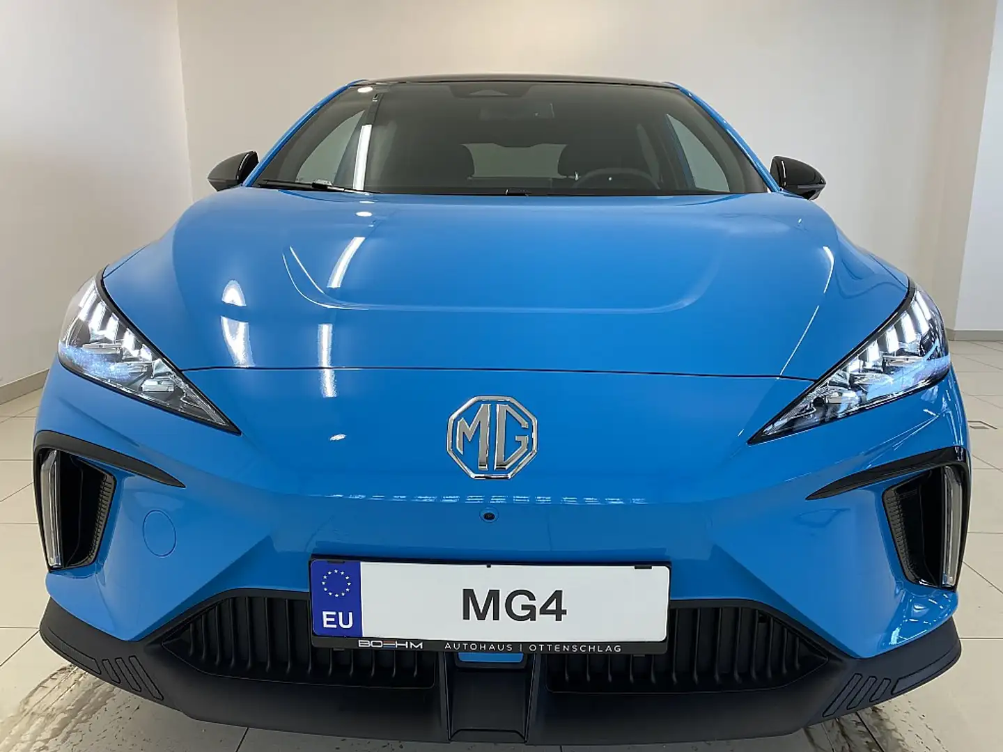 MG MG4 EV 64 kWh Luxury Blau - 2