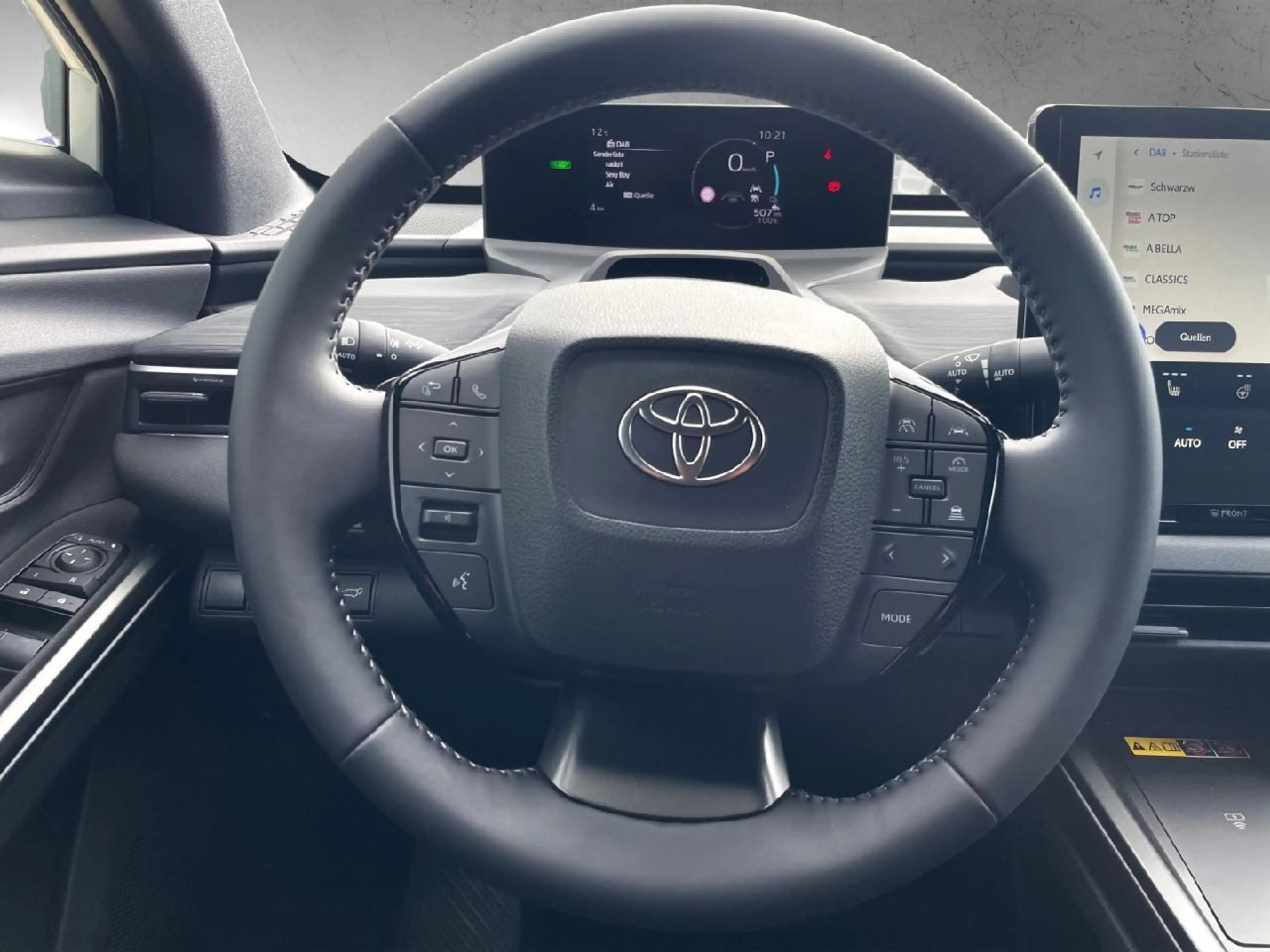 Toyota C-HR+ 165 kW Teamplayer — photo 11