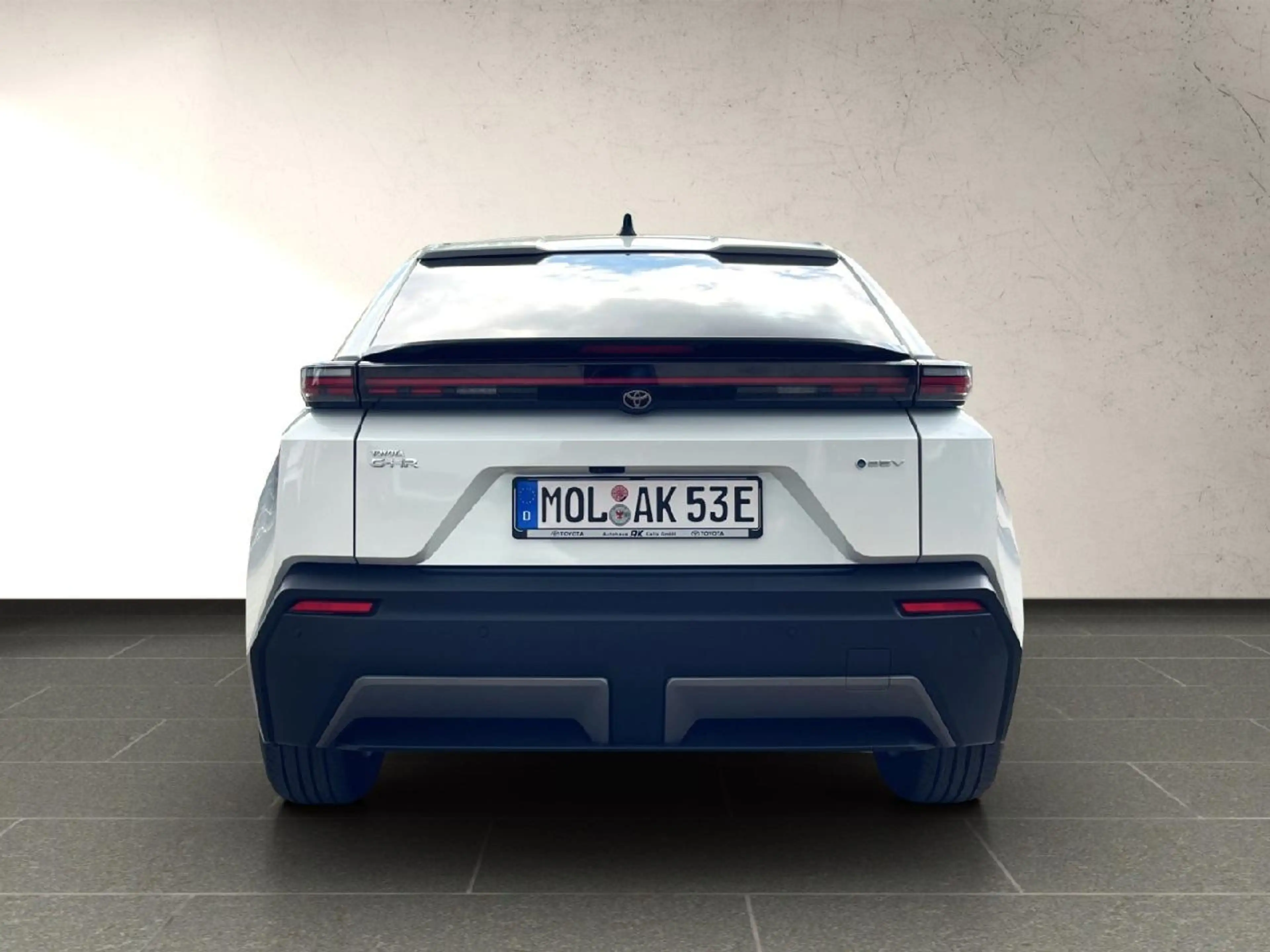 Toyota C-HR+ 165 kW Teamplayer — photo 6