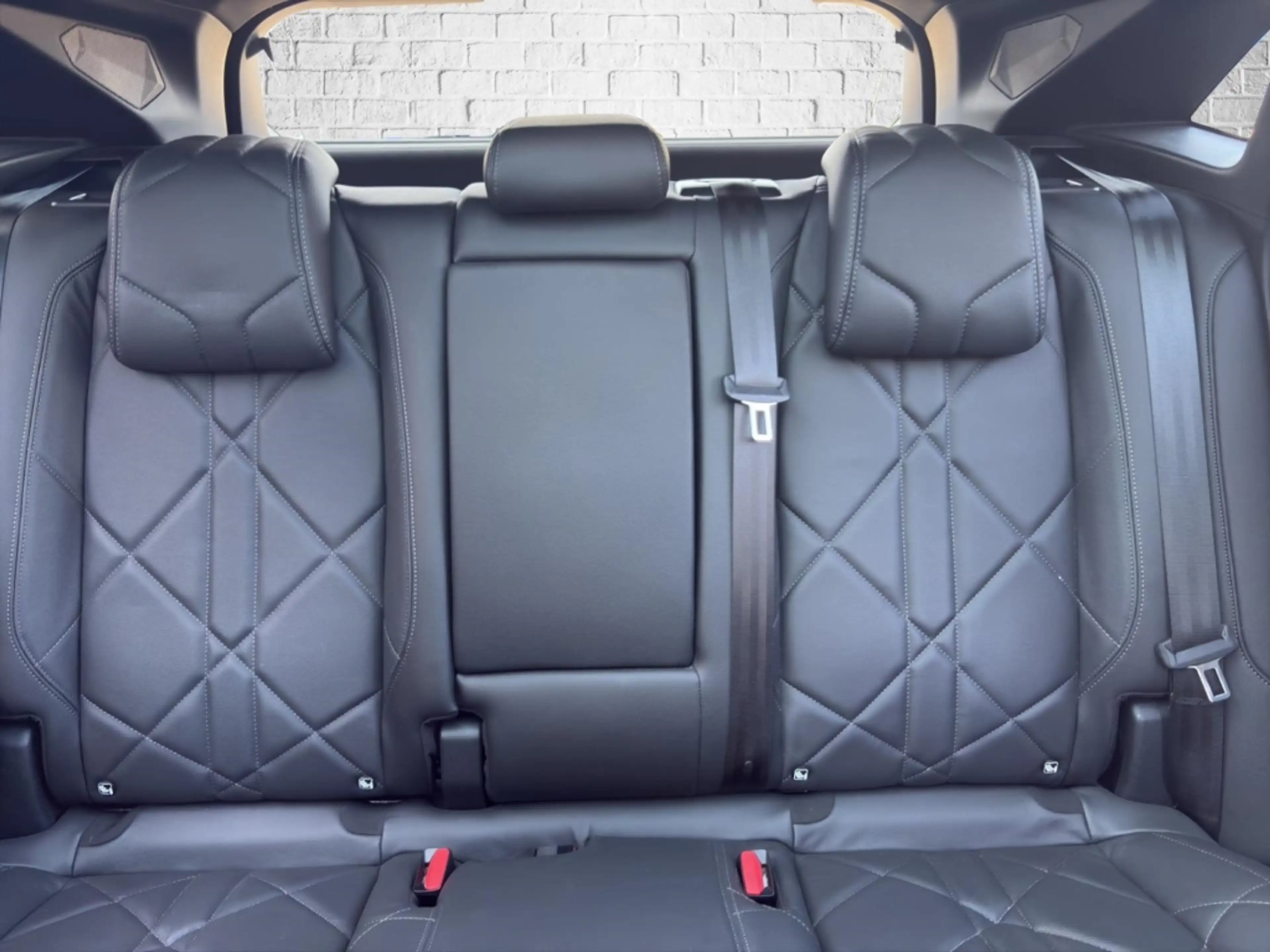 DS Automobiles DS 7 Crossback E-Tense Ligne Noire 4x4 300 P-Dach Navi — photo 11