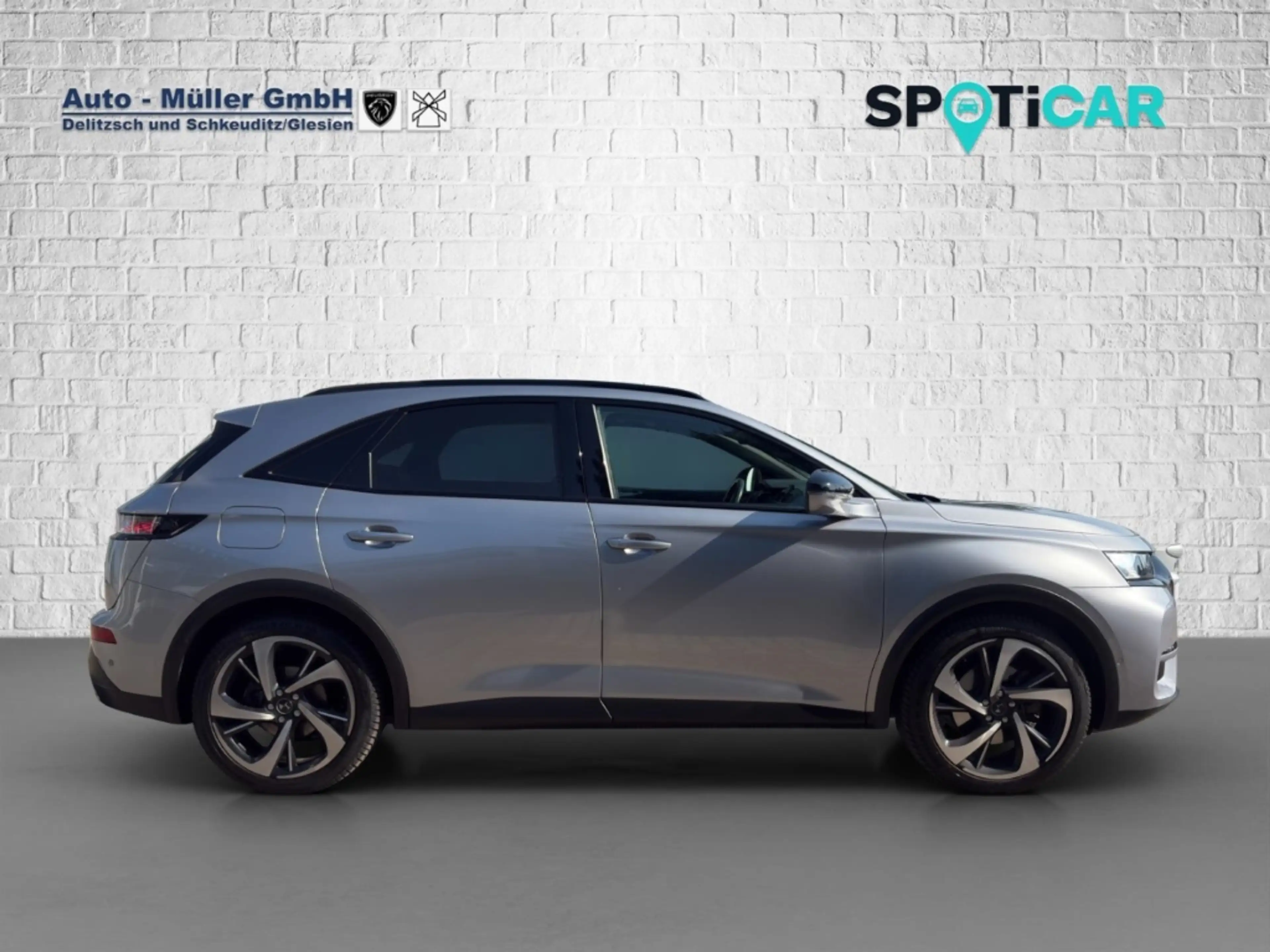 DS Automobiles DS 7 Crossback E-Tense Ligne Noire 4x4 300 P-Dach Navi — photo 4