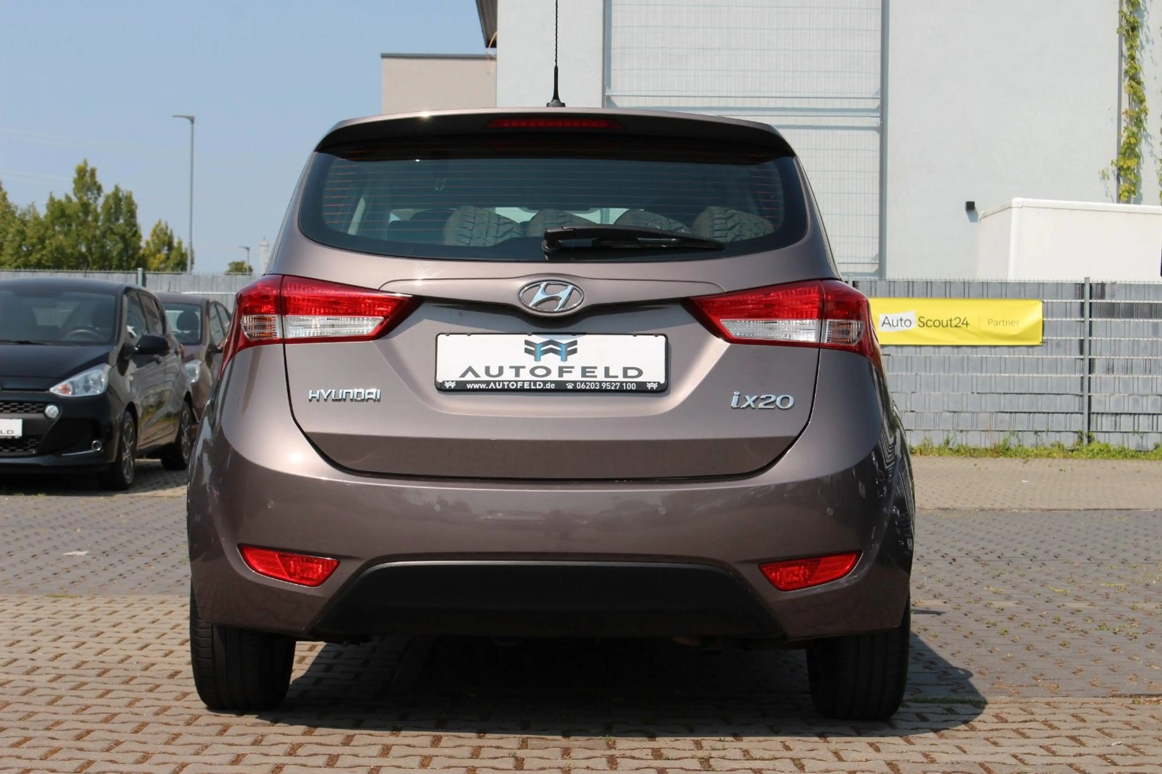 Hyundai iX20 1.6 Comfort/VOLLSHEFT/KLIMA/PDC/RADIO/AUX — photo 5
