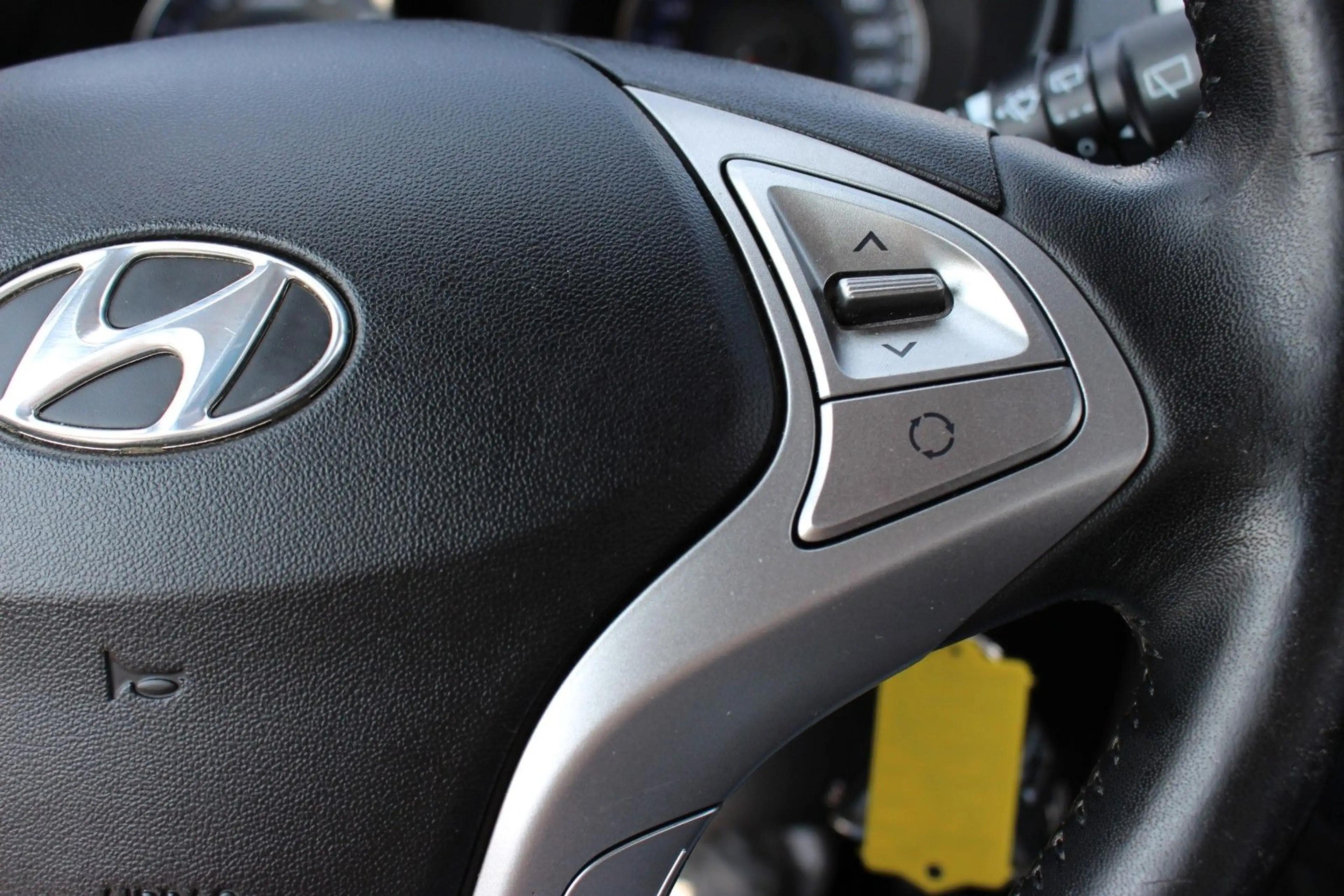 Hyundai iX20 1.6 Comfort/VOLLSHEFT/KLIMA/PDC/RADIO/AUX — photo 15