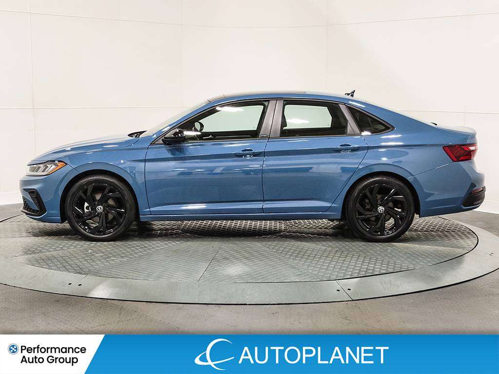 2025 Volkswagen Jetta Comfortline, Android Auto, Sunroof, Back Up Cam! — снимка 1