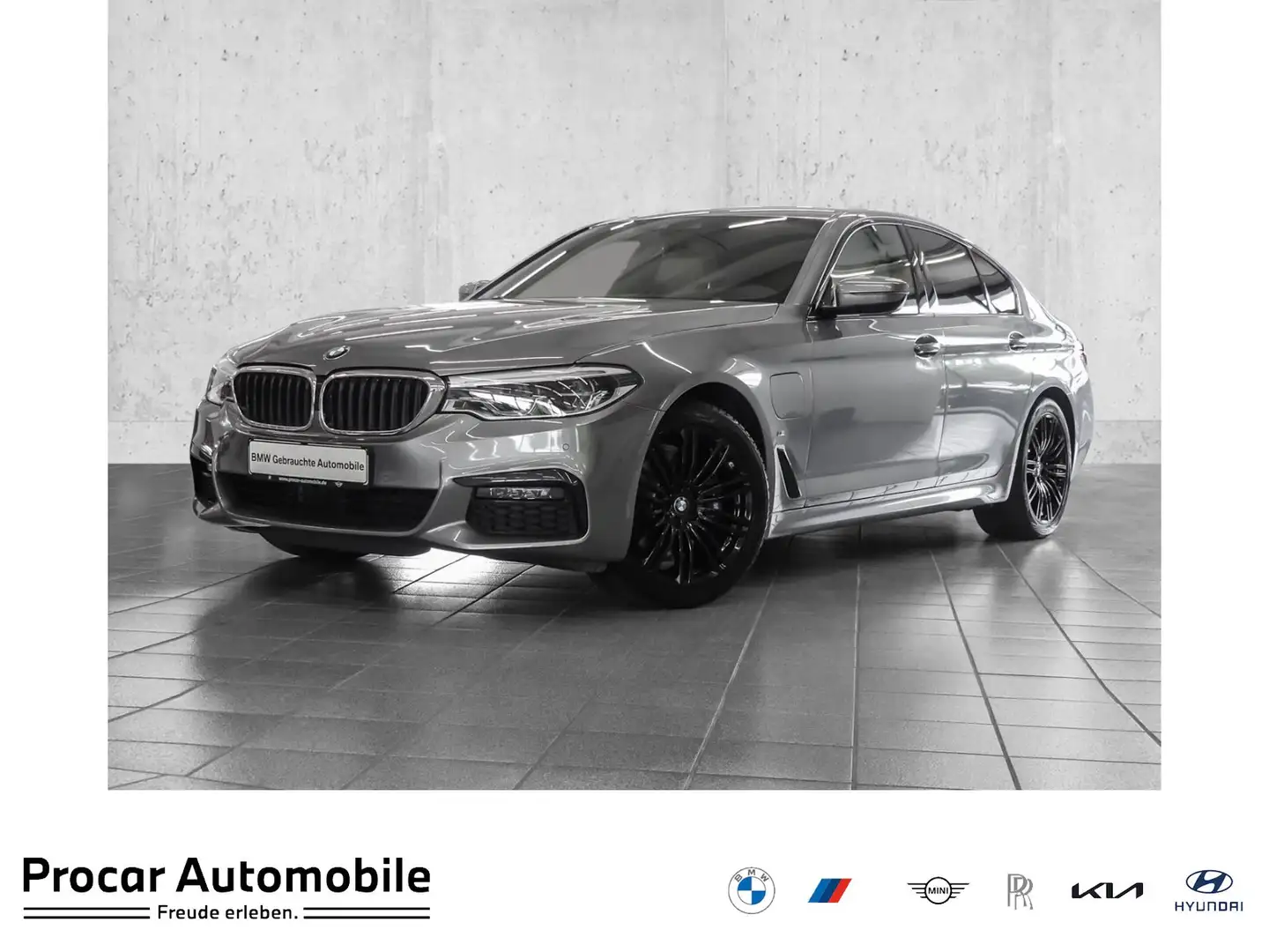 BMW 530 e iPerforman M Sport HUD AHK RFK NAVI LED LM Niebieski - 1