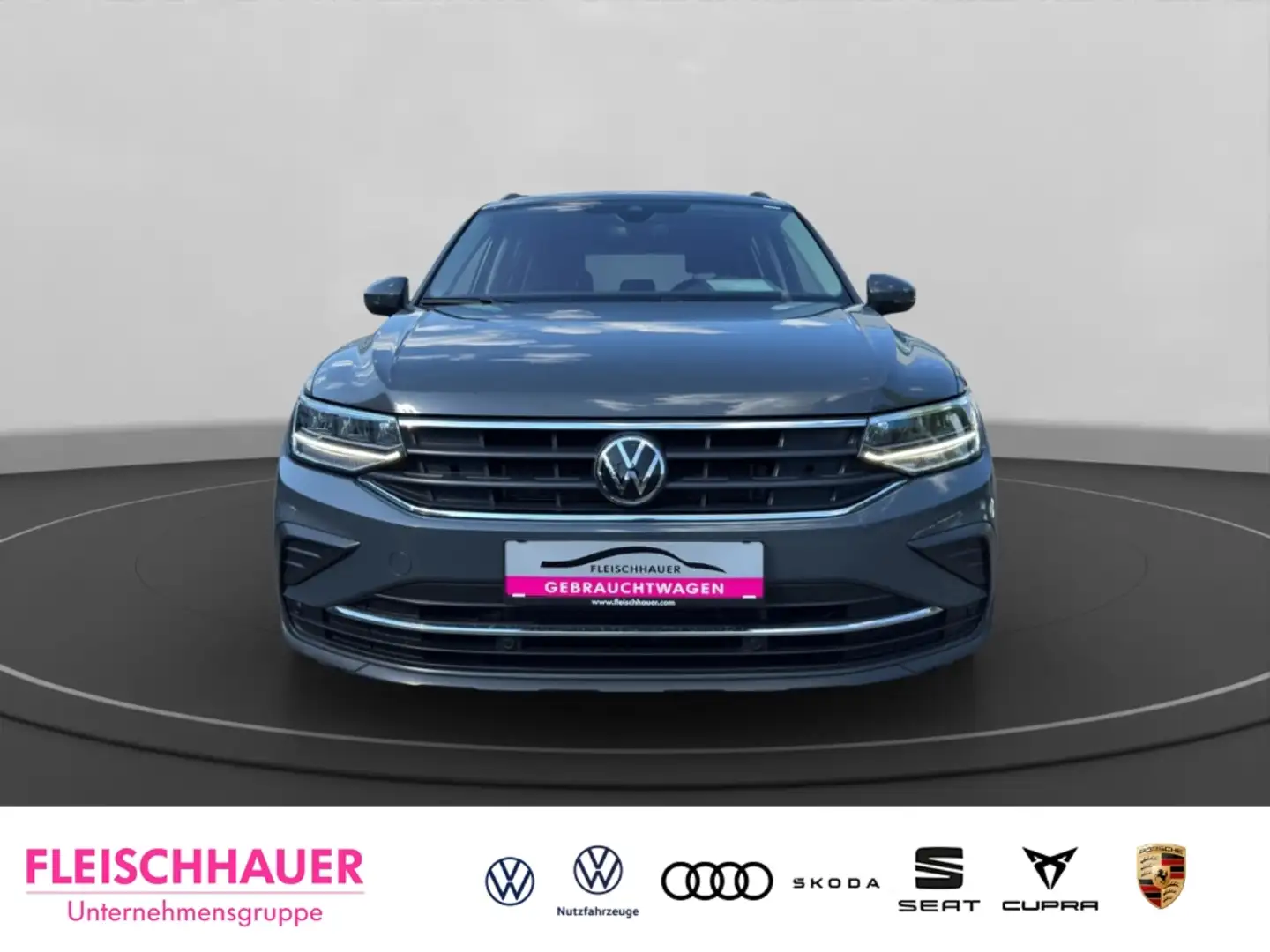 Volkswagen Tiguan 2.0 TDI Life LED+DC+AHK+ACC+NAVI+RFK+CARPLAY+SHZ+ Gris - 2