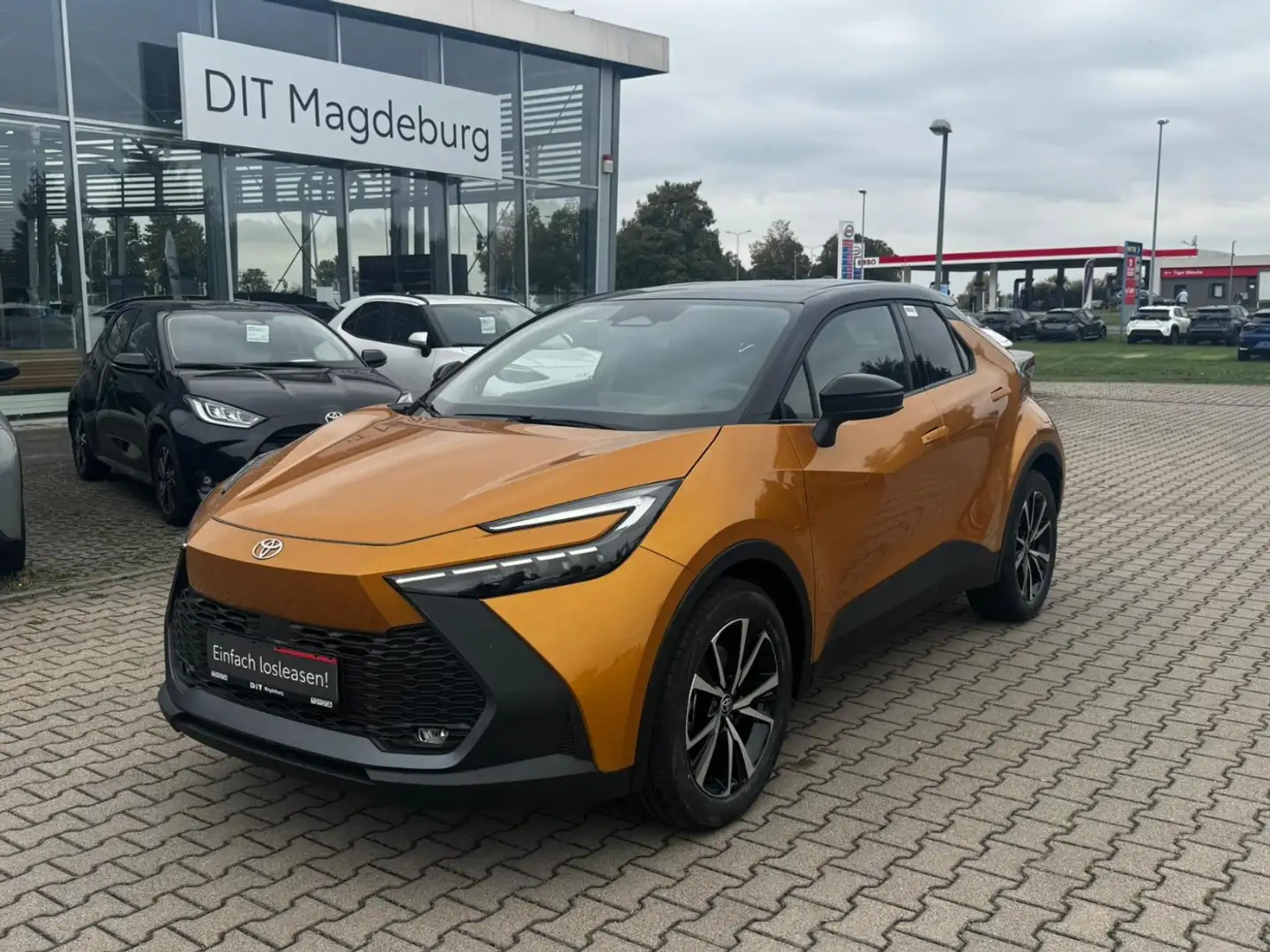 Toyota C-HR 2.0 Plug-in Hybrid Team D. Technik Paket Or - 2