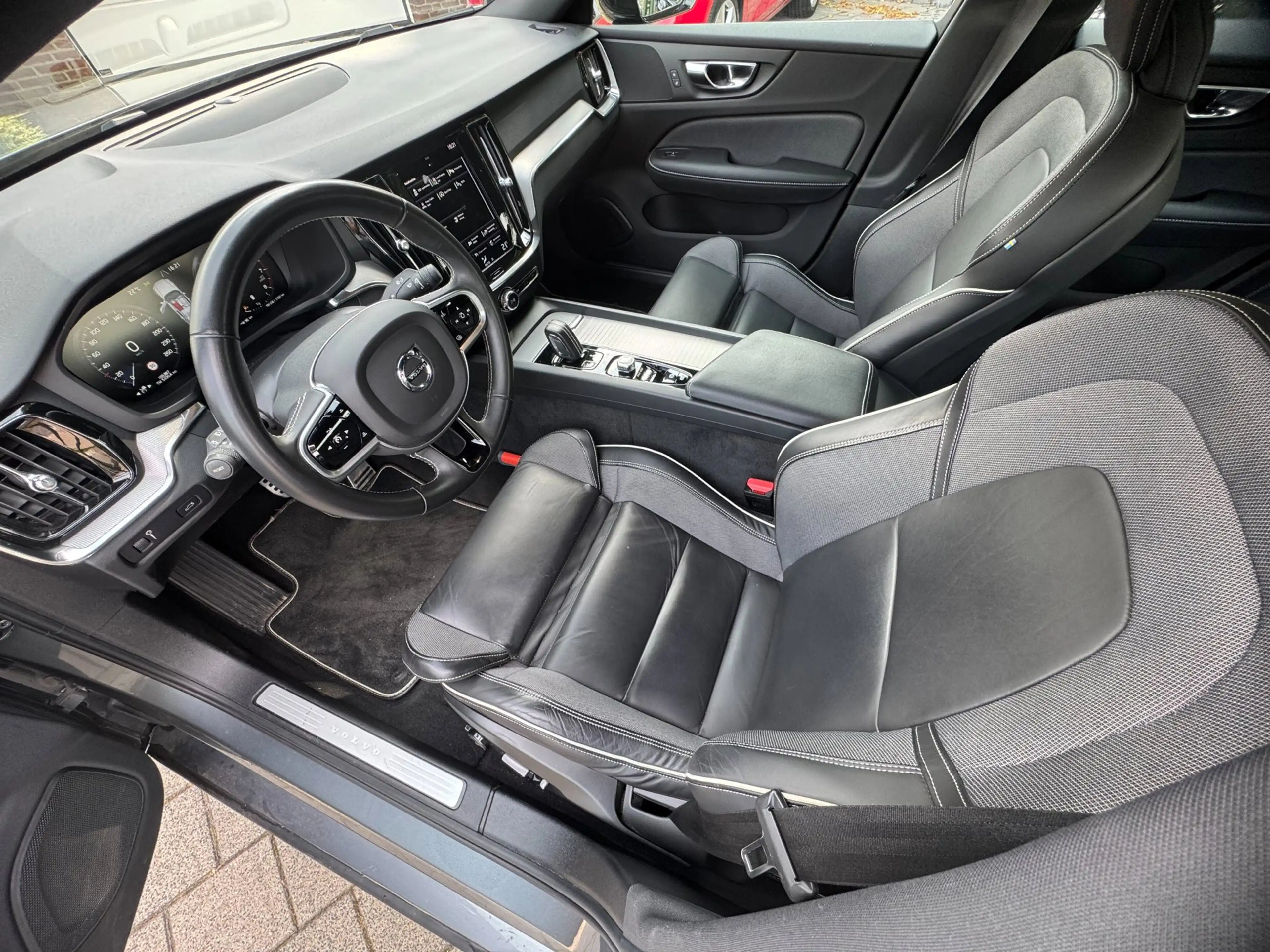 Volvo S60 2.0 B3 R-Design|Sportstoel|Camera|Memory| — photo 2
