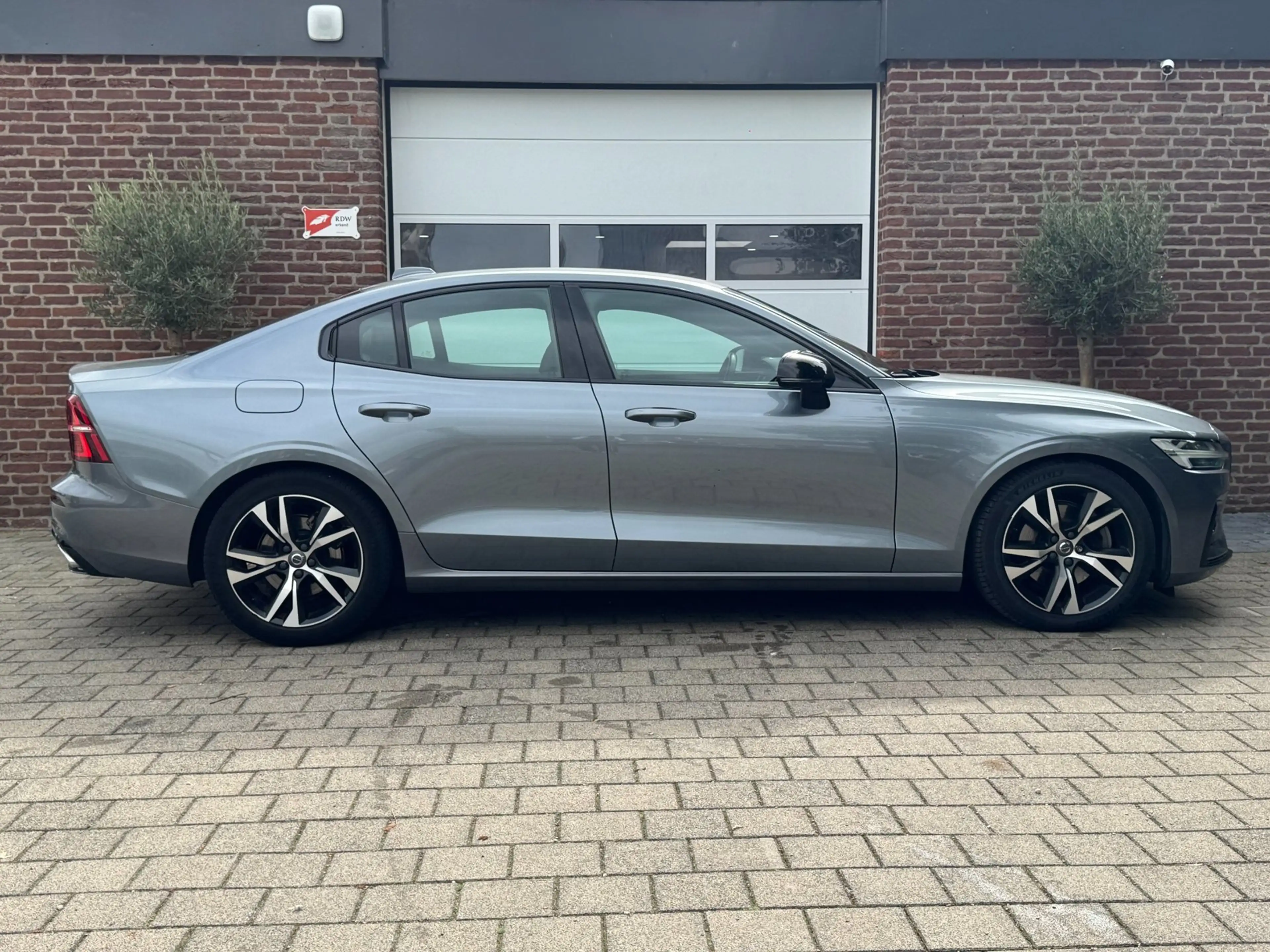Volvo S60 2.0 B3 R-Design|Sportstoel|Camera|Memory| — photo 7