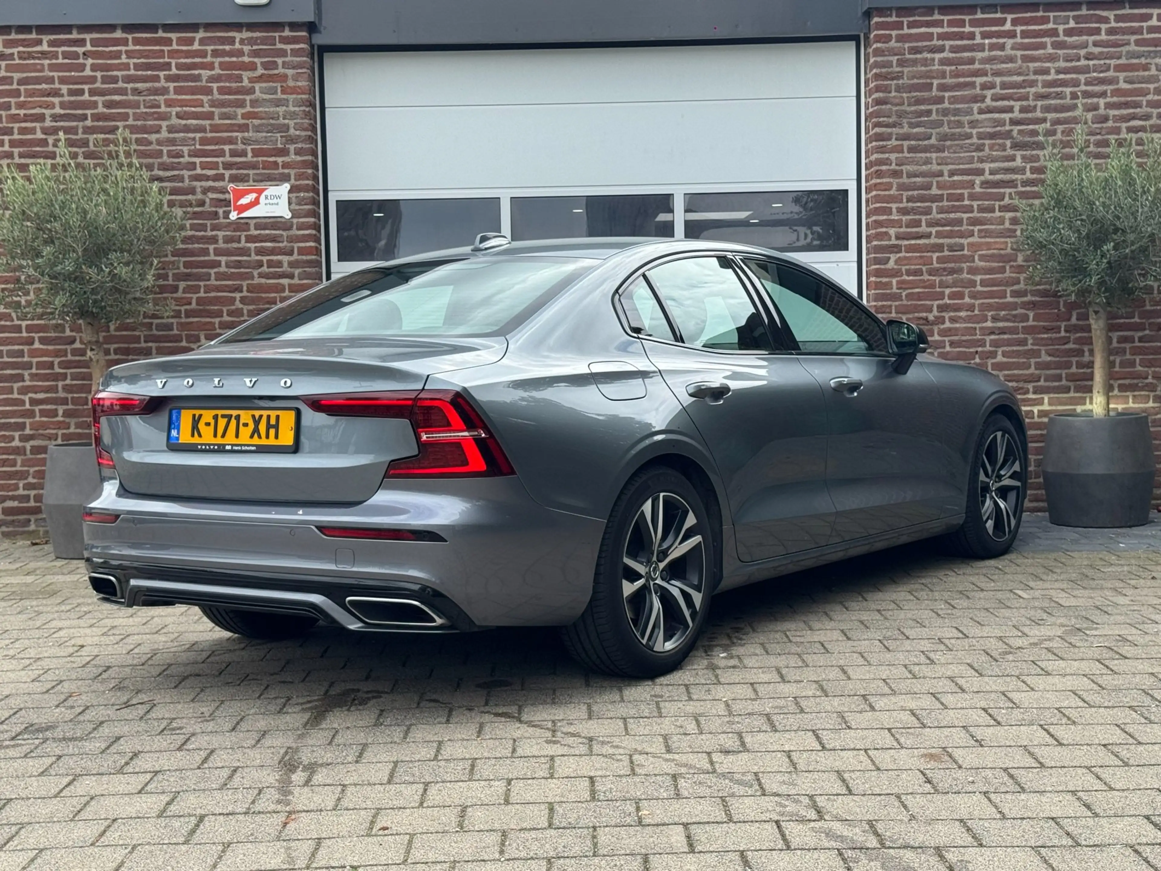 Volvo S60 2.0 B3 R-Design|Sportstoel|Camera|Memory| — photo 6