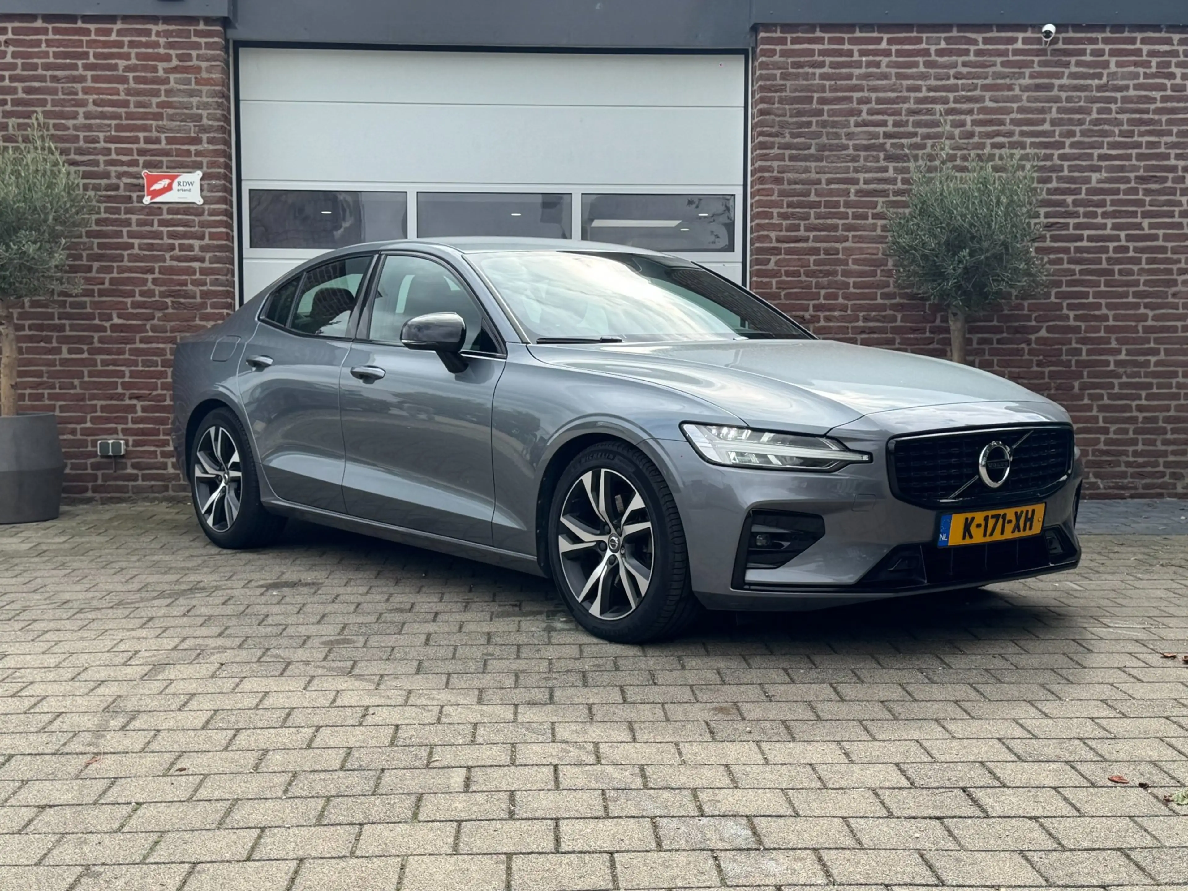 Volvo S60 2.0 B3 R-Design|Sportstoel|Camera|Memory| — photo 8