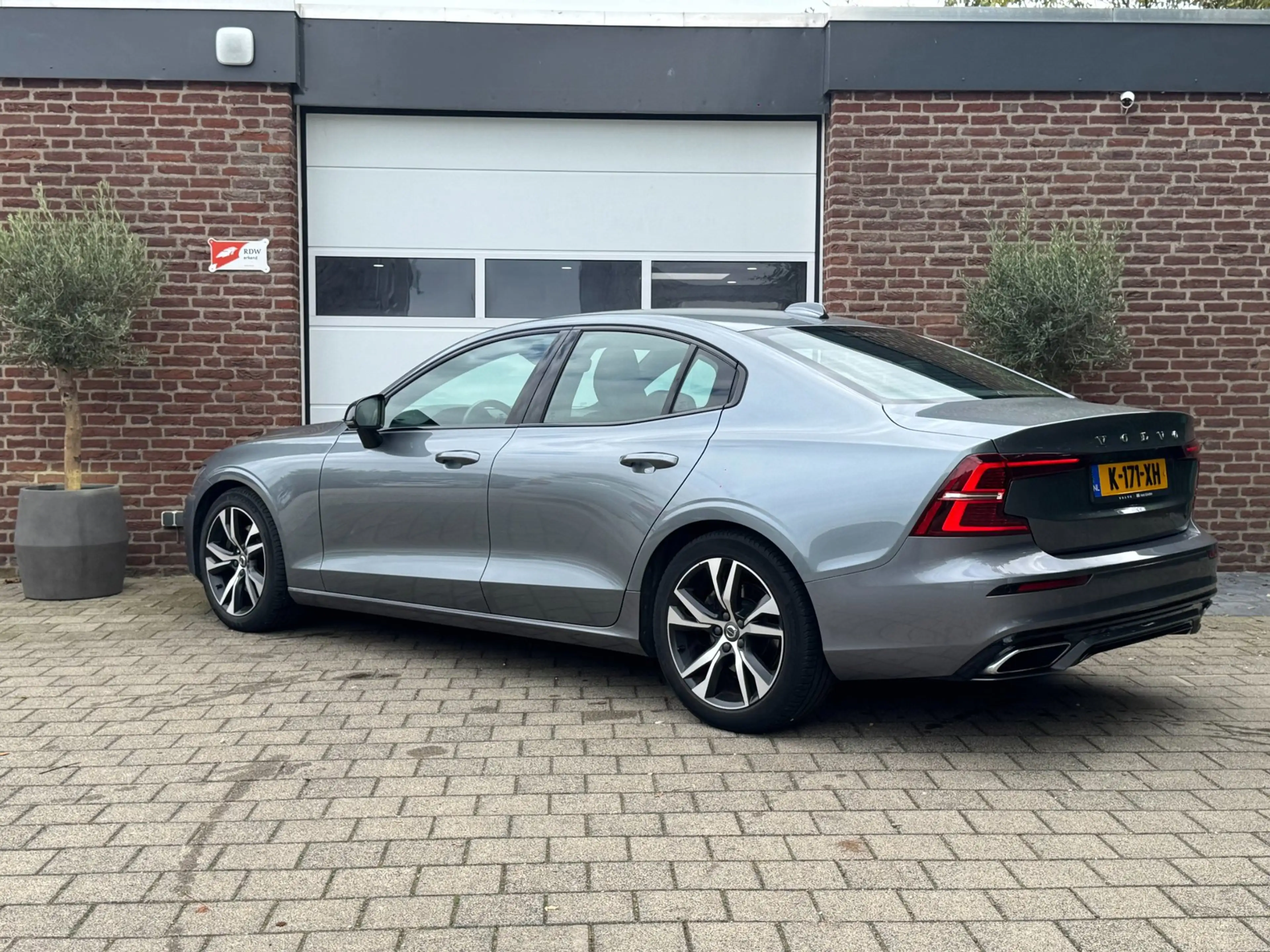 Volvo S60 2.0 B3 R-Design|Sportstoel|Camera|Memory| — photo 4