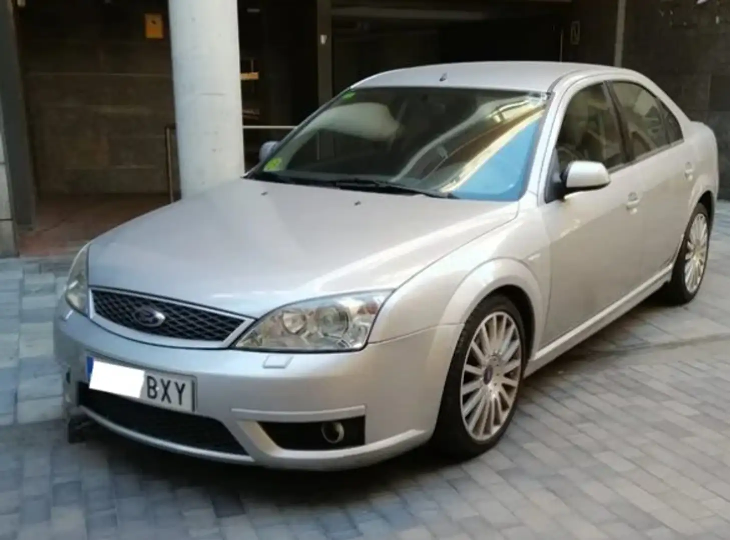 Ford Mondeo Mondeo 2.5i V6 24v ST 200 ST Plateado - 1