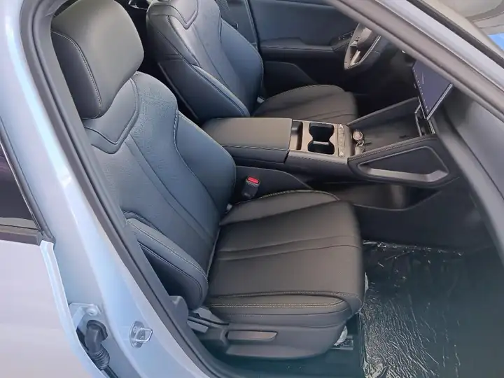 BYD Dolphin 2026, foto 17