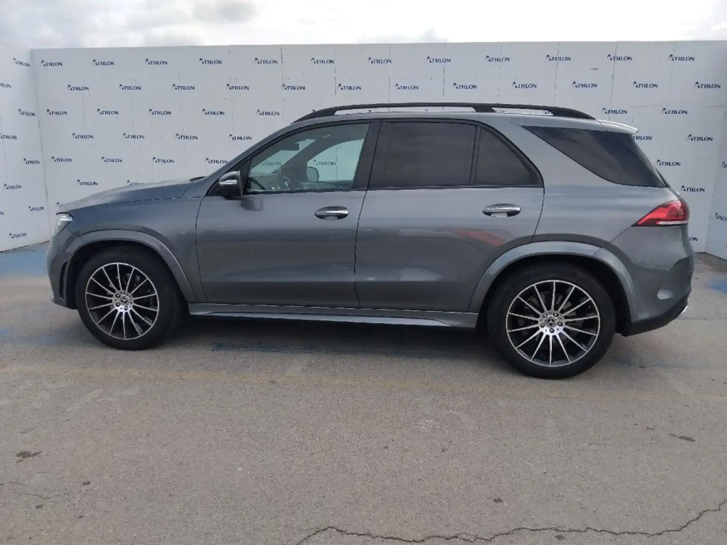 Mercedes-Benz GLE 400 400d 4Matic Aut. Gris - 2