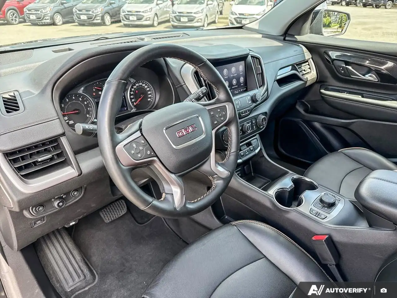 GMC Terrain снимка GMC Terrain