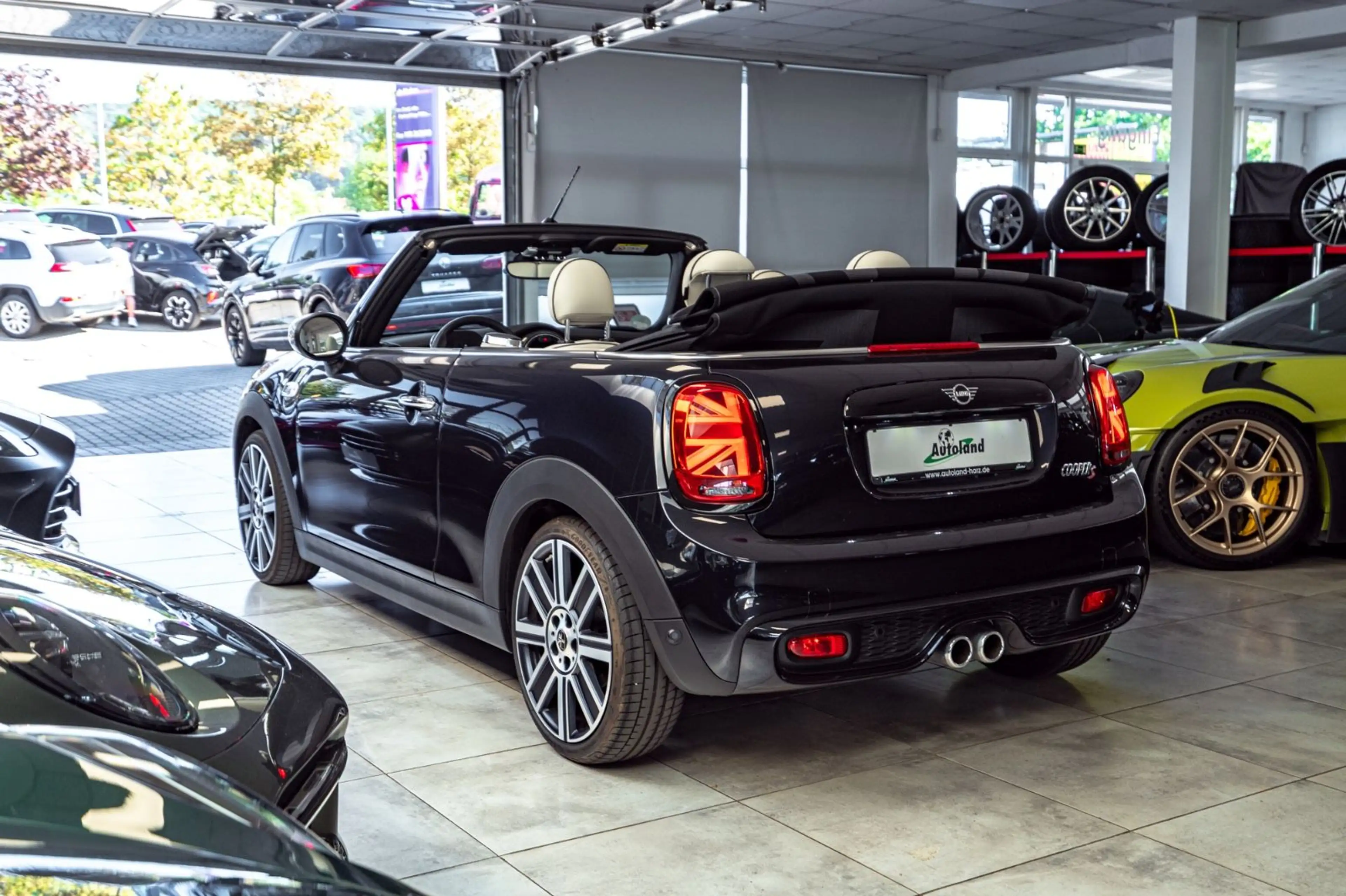 MINI Cooper S Cabrio Mini Cooper S Cabrio*YOURS-TRIM*PDC*NAVI*TOP* — photo 6