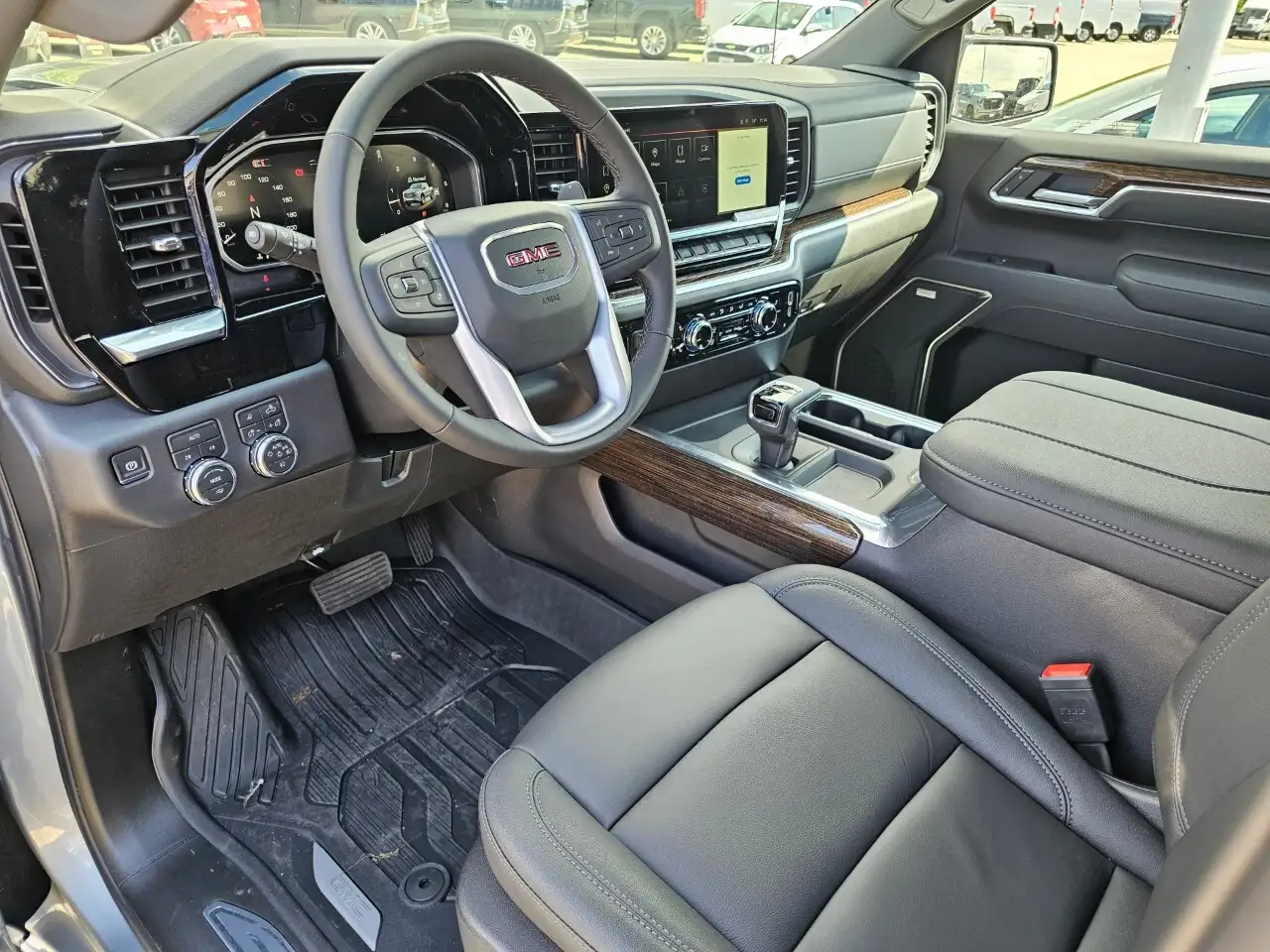 GMC Sierra 1500 снимка GMC Sierra 1500