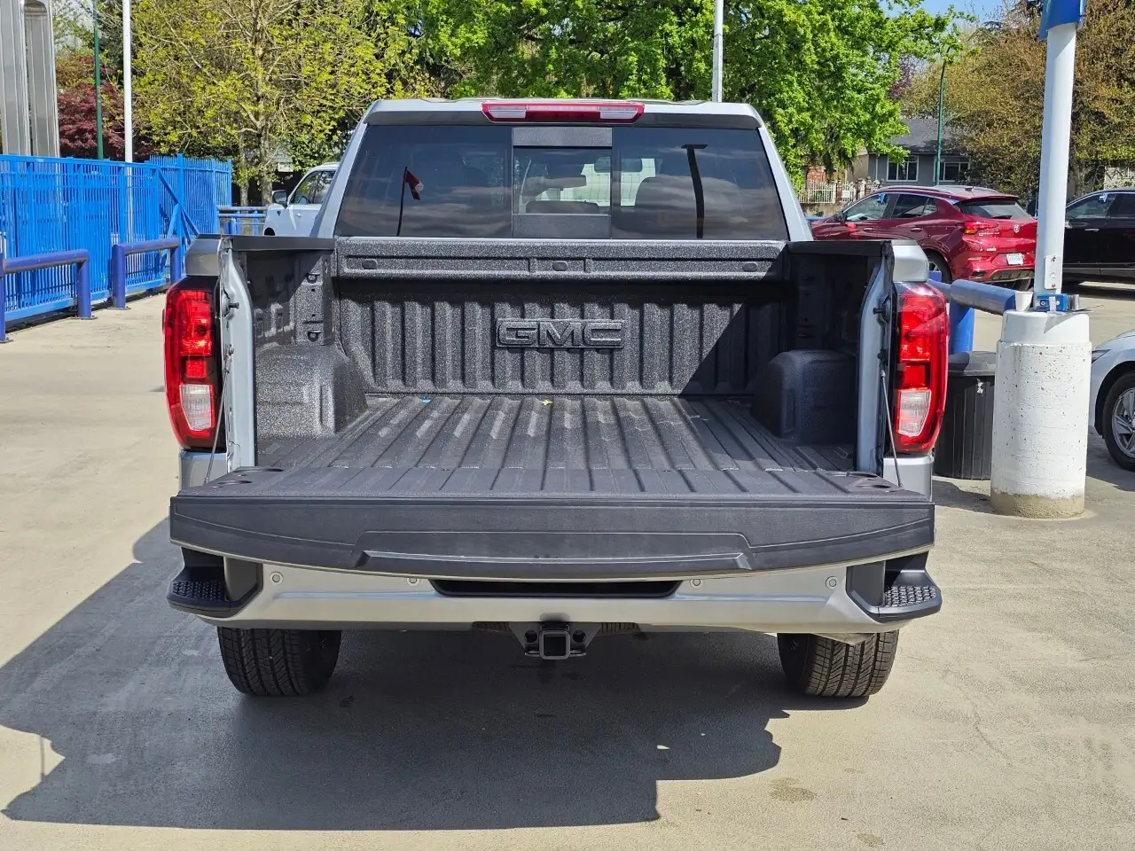 GMC Sierra 1500 снимка GMC Sierra 1500