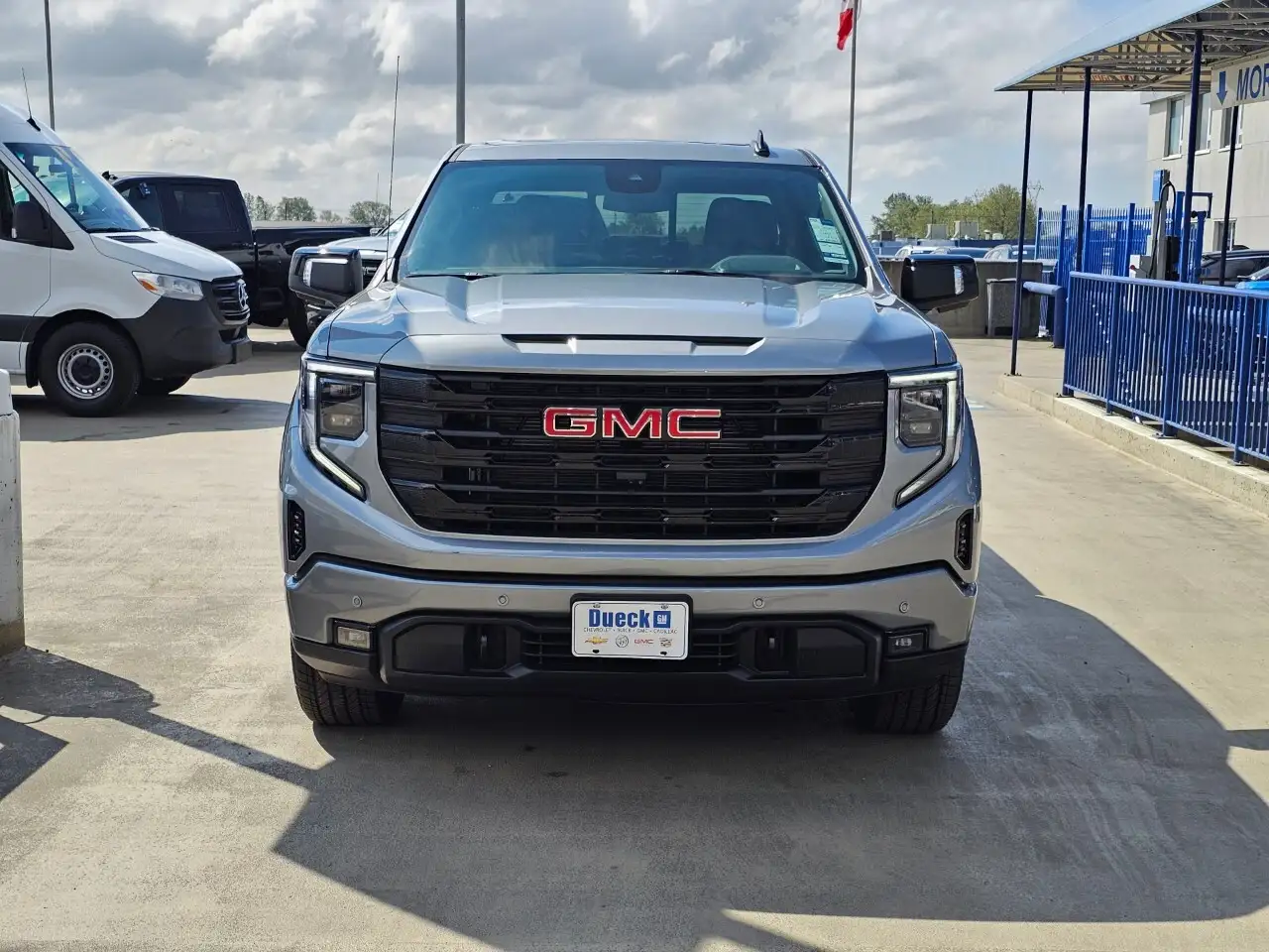 GMC Sierra 1500 снимка GMC Sierra 1500