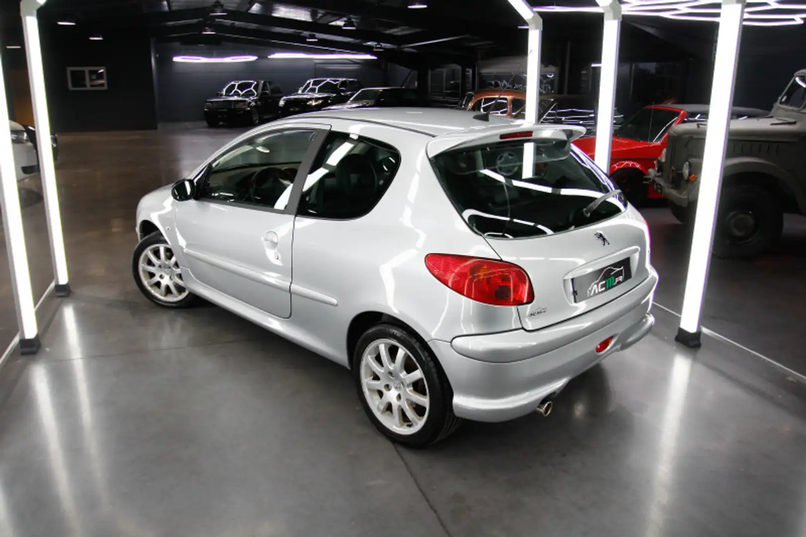 Peugeot 206 1.6 16V 110CH XS SPORT 3P CUIR NOIR / JA OURAGAN / CLIM AUTO Gris - 2