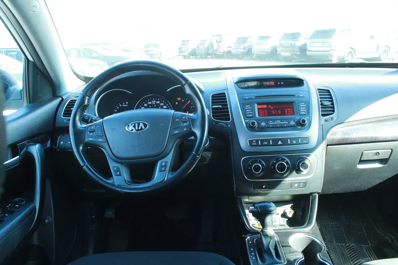 Kia Sorento снимка Kia Sorento