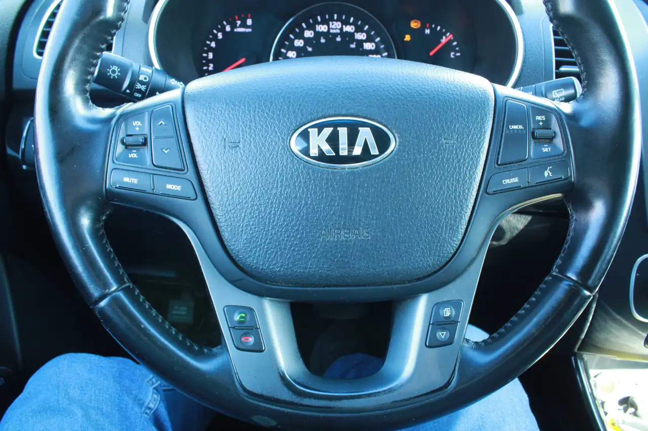 Kia Sorento снимка Kia Sorento