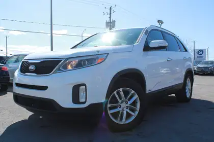 White 2014 Kia Sorento SUV / Crossover 6-Speed Automatic