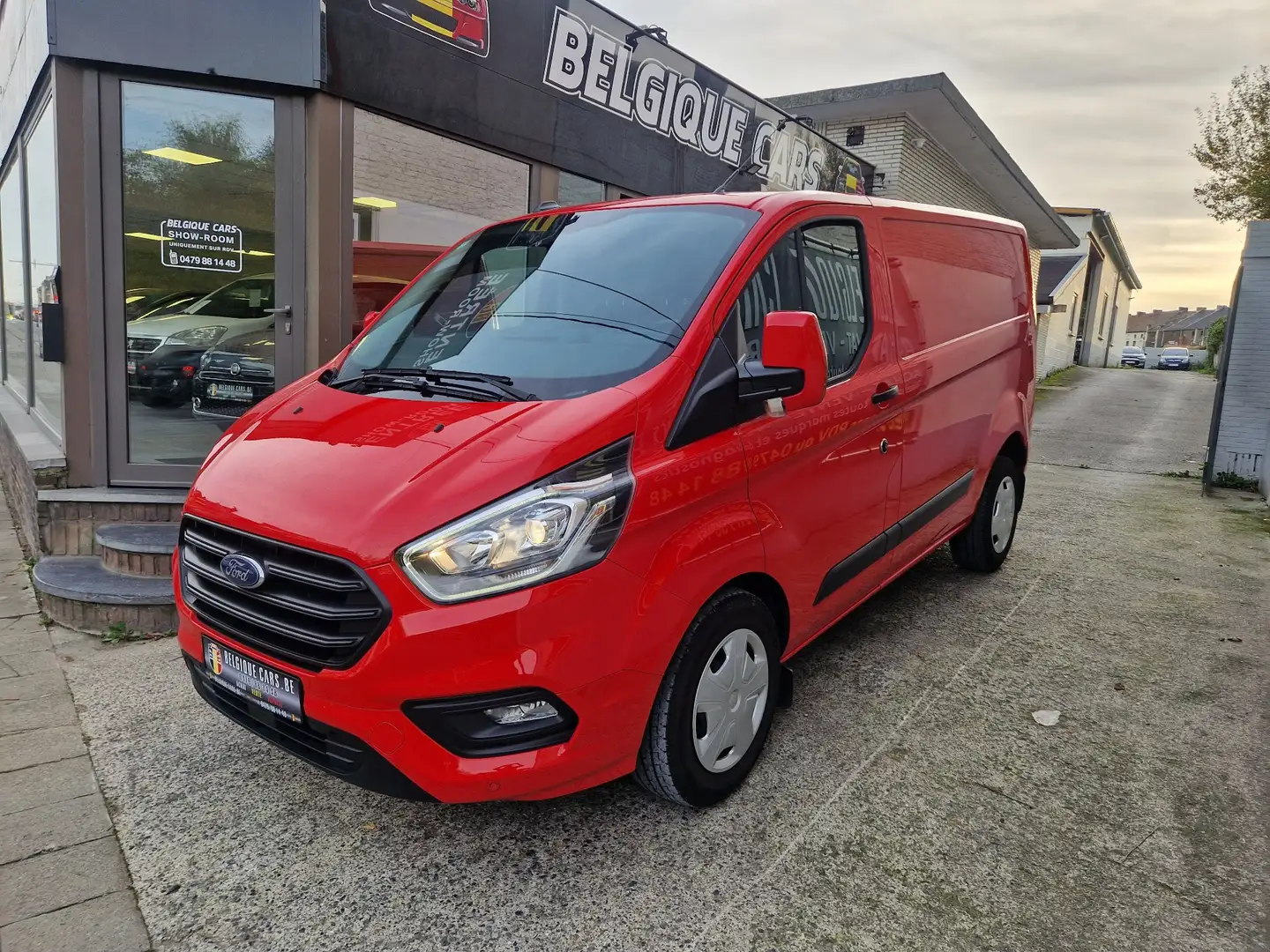 Ford Transit Custom 2.0 TDCi L1H1 Trail S/S (EU6.2) Rood - 2
