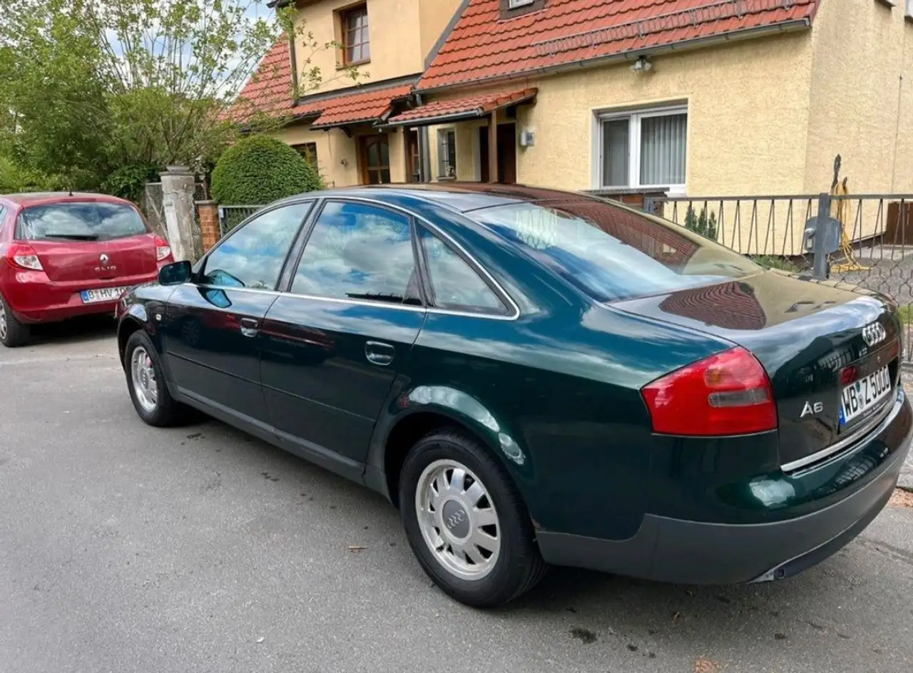 Audi A6 C5 2,4l V6, foto 2