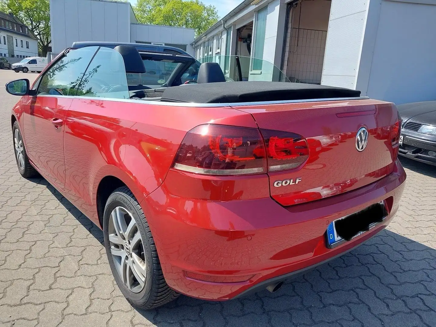Volkswagen Golf VI Cabriolet *Xenon*Led*2x PDC* Rot - 2