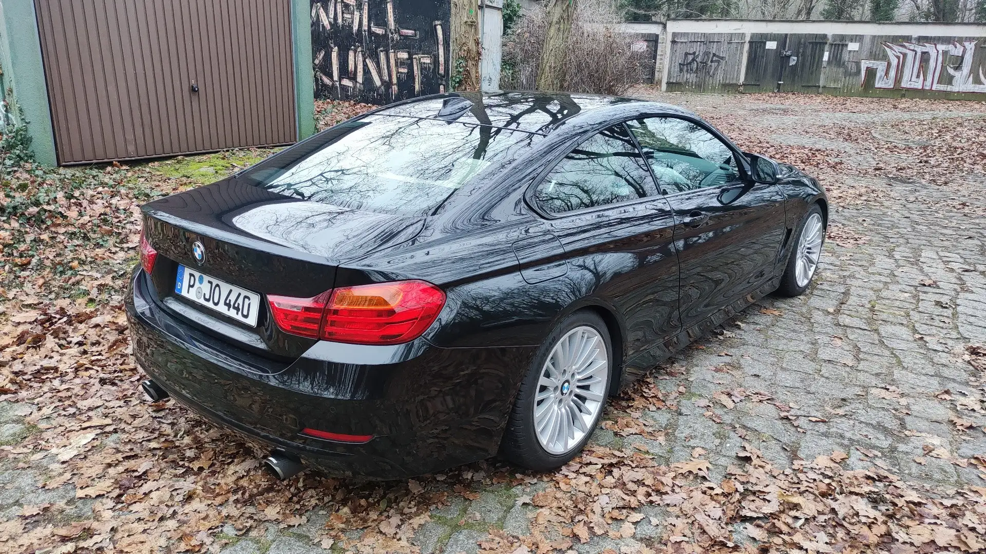 BMW 440 440i Coupe xDrive Luxury Line Schwarz - 2