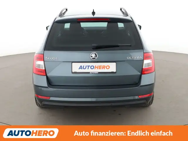 Skoda Octavia view 5