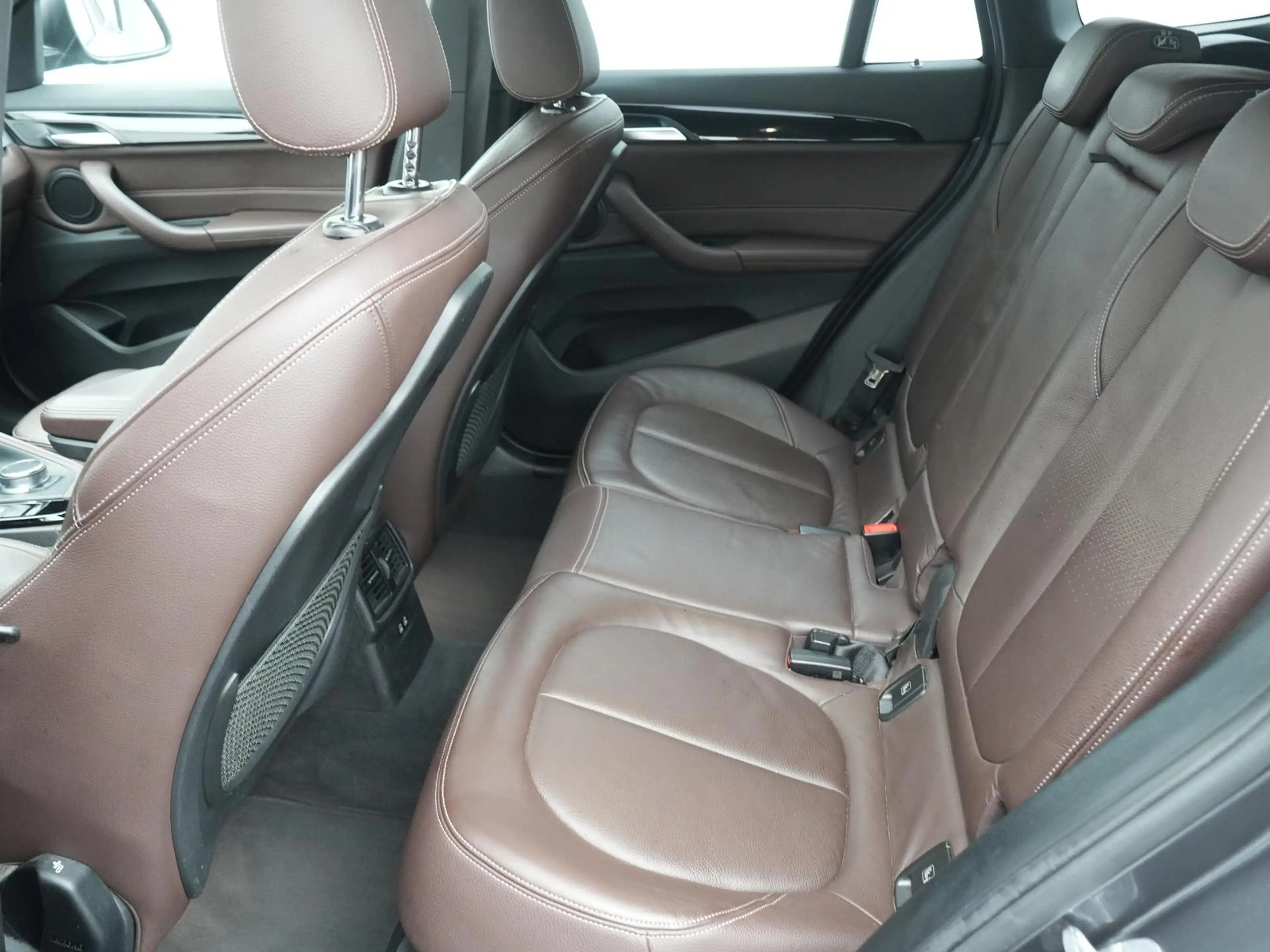 BMW X1 xDrive 20 d xLine,LED,HUD,TEMPO,STANDLÜFT,KAM — photo 7