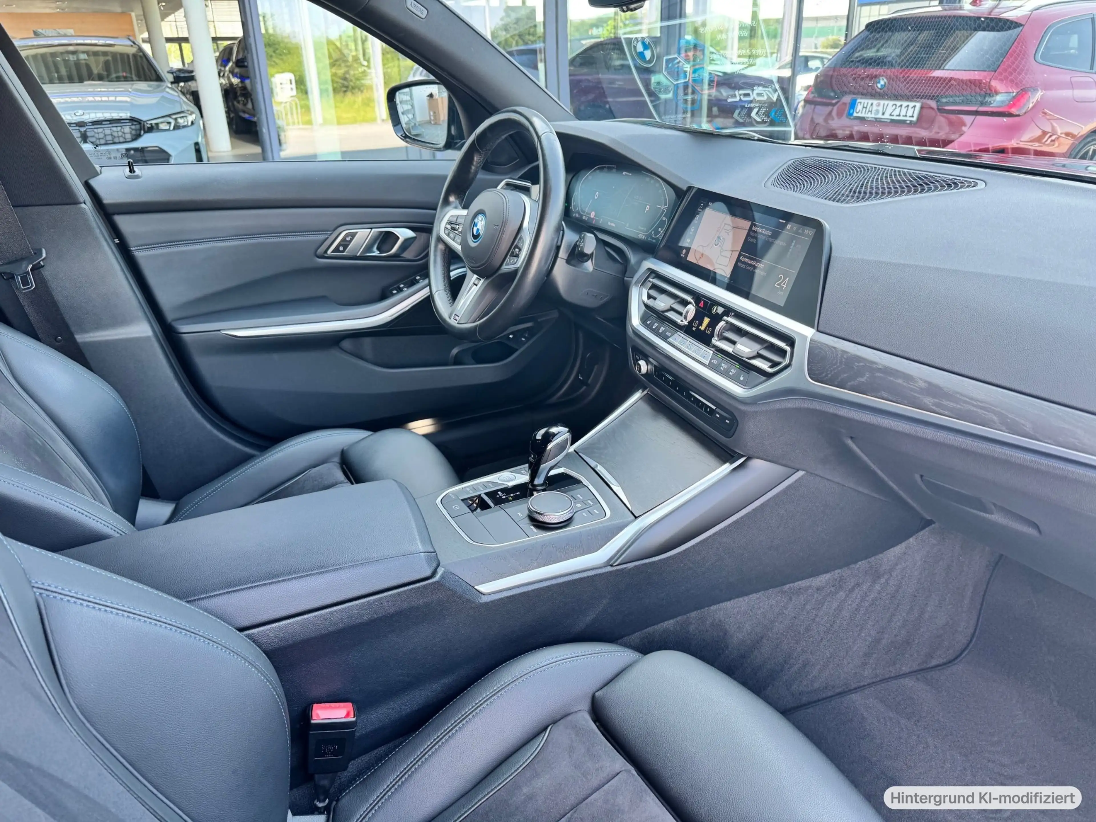 BMW 330 e xDrive Touring M Sport Head-Up Laserlicht ACC — photo 8
