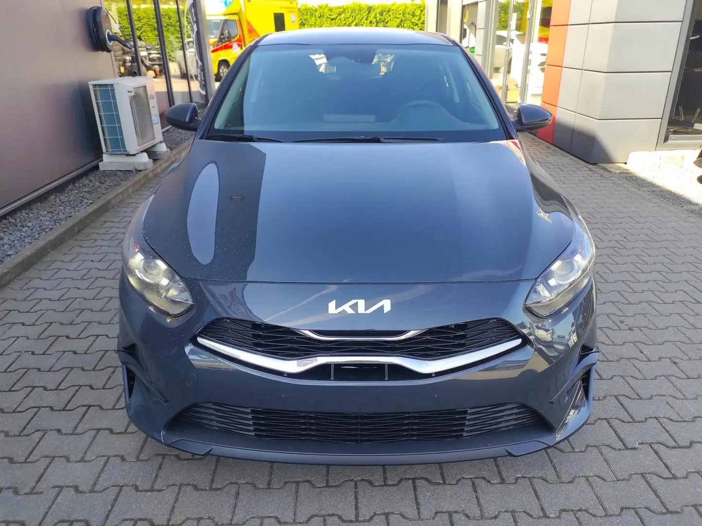 Kia Ceed / cee'd SPIN 1.5 *Shzg*Lhzg*PDC*Cam*16Zoll*Navi 103 kW ... Grau - 2