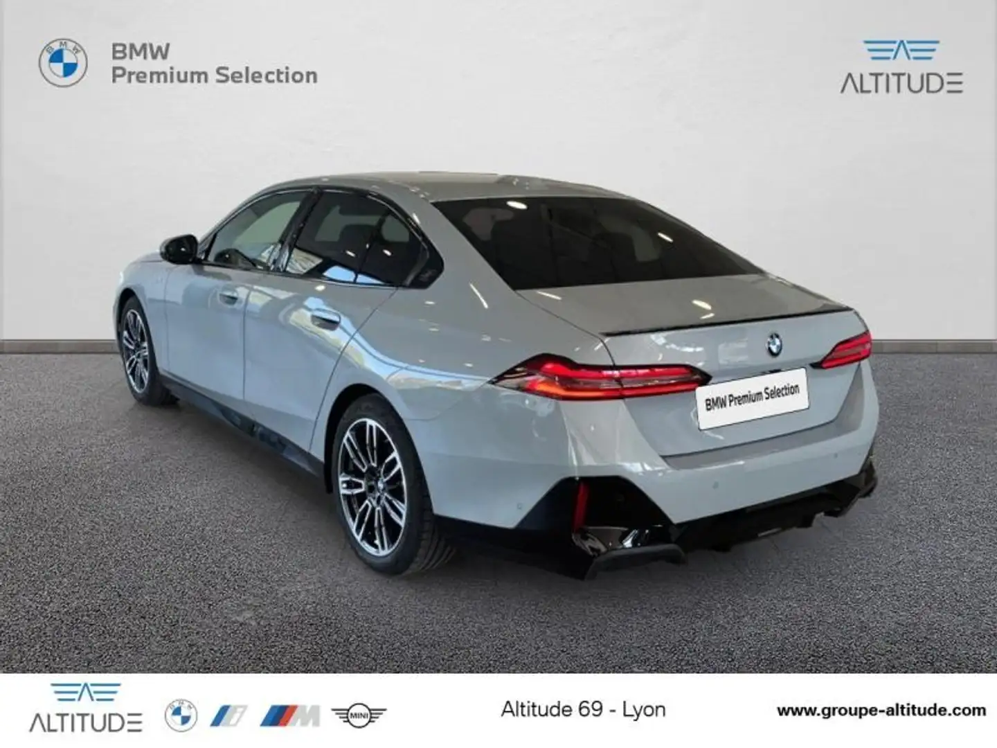 BMW 520 520iA 208ch M Sport Gris - 2
