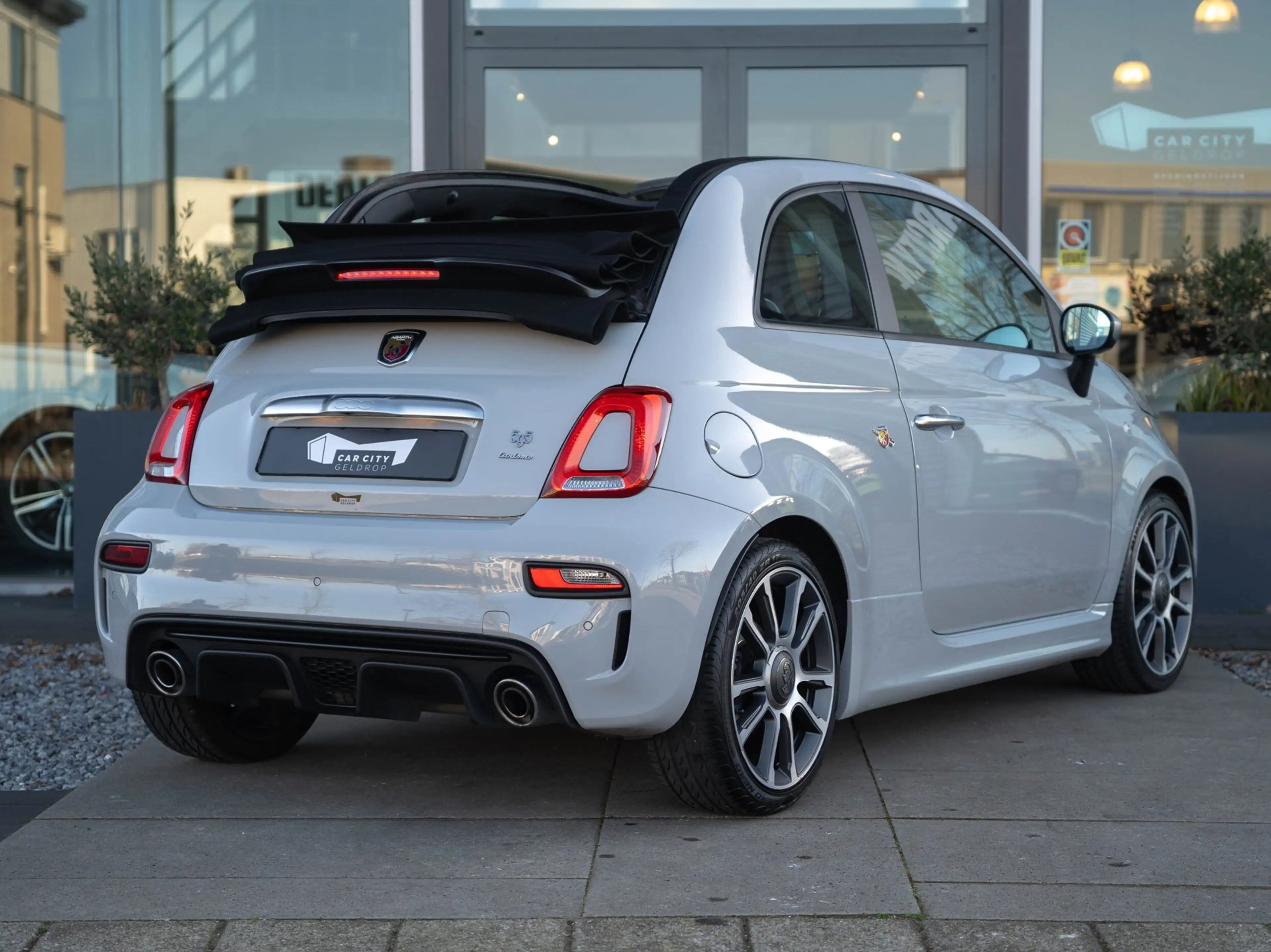 Abarth 595C 1.4 T-Jet 165PK Turismo | Xenon | Beats | Brembo | — photo 3