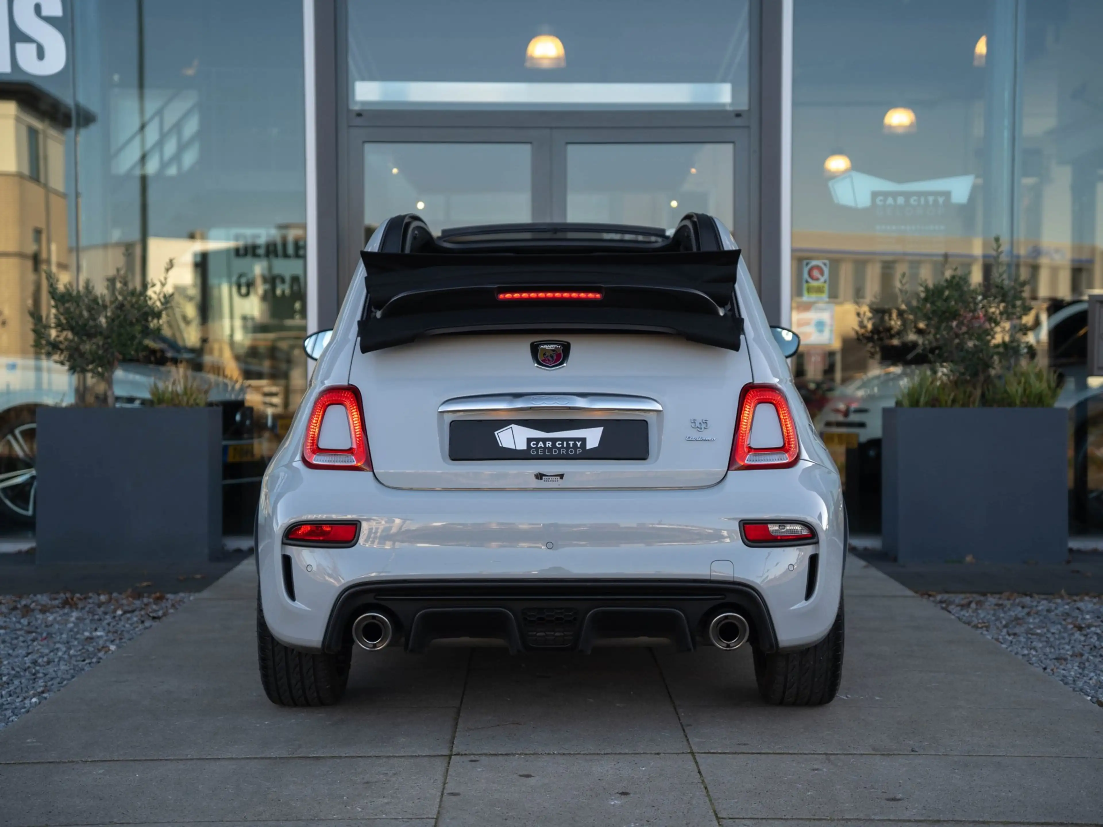 Abarth 595C 1.4 T-Jet 165PK Turismo | Xenon | Beats | Brembo | — photo 4