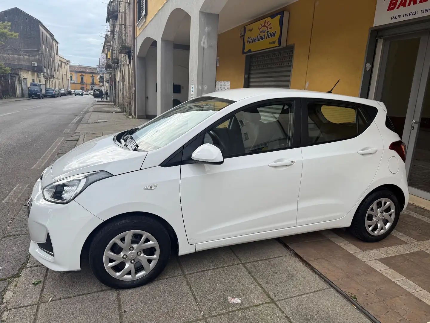 Hyundai i10 i10 2019 - 1.0 MPI Prime Blanc - 2