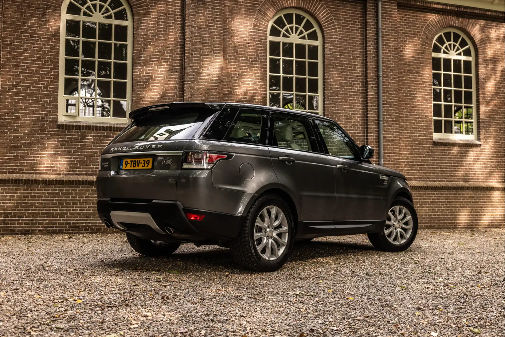 Land Rover Range Rover Sport 3.0 TDV6 HSE Dynamic Gris - 2