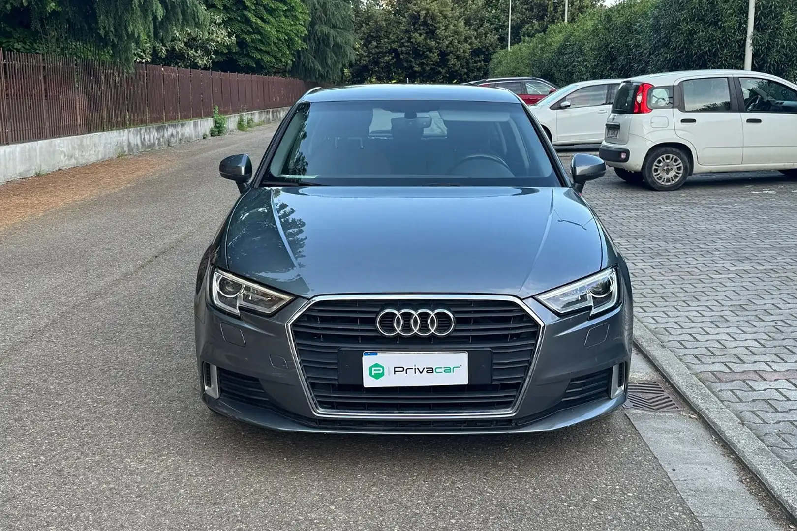 Audi A3 A3 2.0 TDI Business Zilver - 2