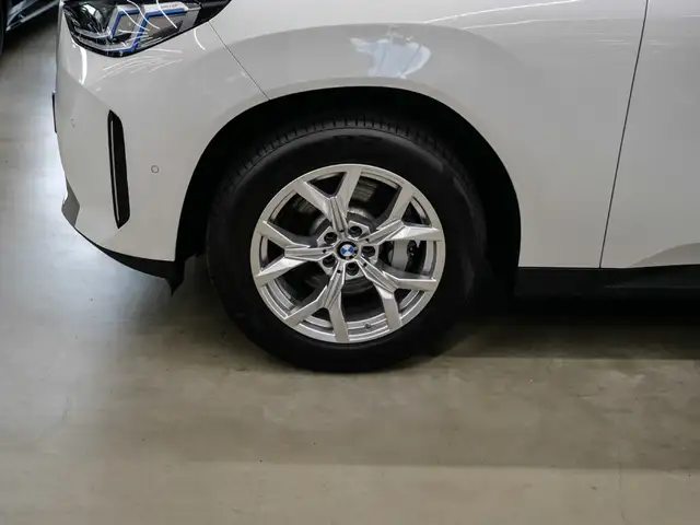 BMW X3 view 7