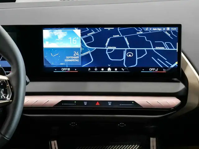 BMW X3 view 13