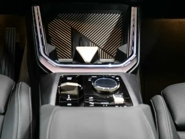 BMW X3 view 14
