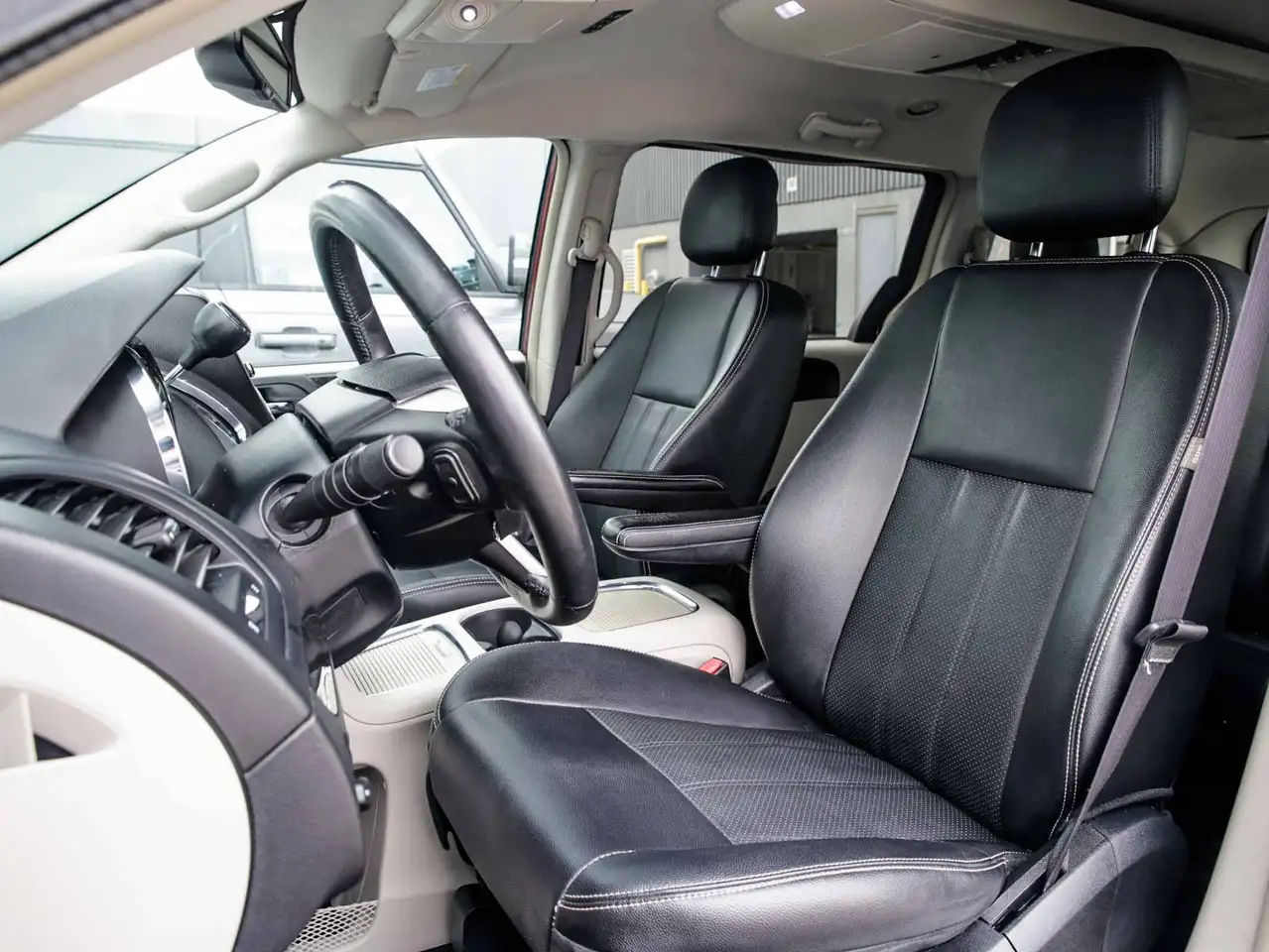 Dodge Grand Caravan fotografie Dodge Grand Caravan