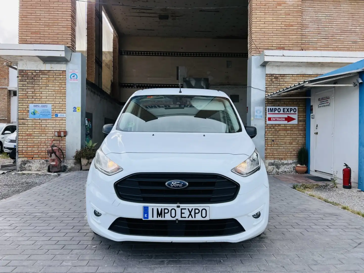 Ford Tourneo Connect 1.5TDCi Auto-S&S Trend 100 Blanco - 2