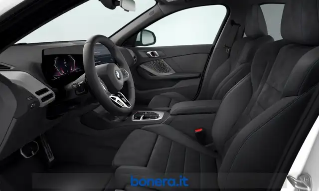 BMW 1 Series view 5