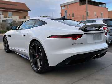 F-Type Coupe 2.0 i4 R-Dynamic rwd 300cv auto my19