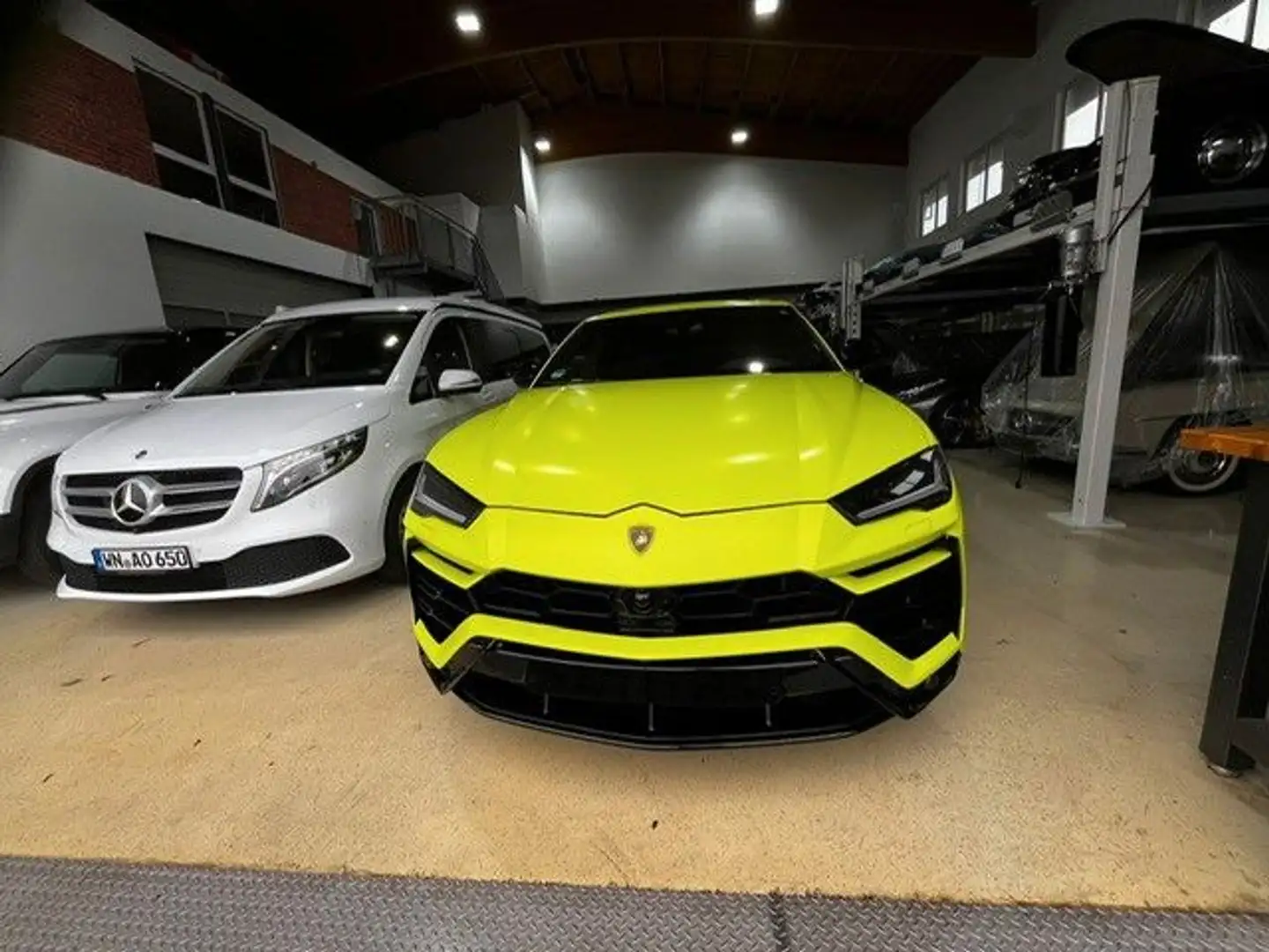 Lamborghini Urus 4.0 V8**VERDE SCANDAL MATT**23"*GAR. BIS 27 Grün - 1